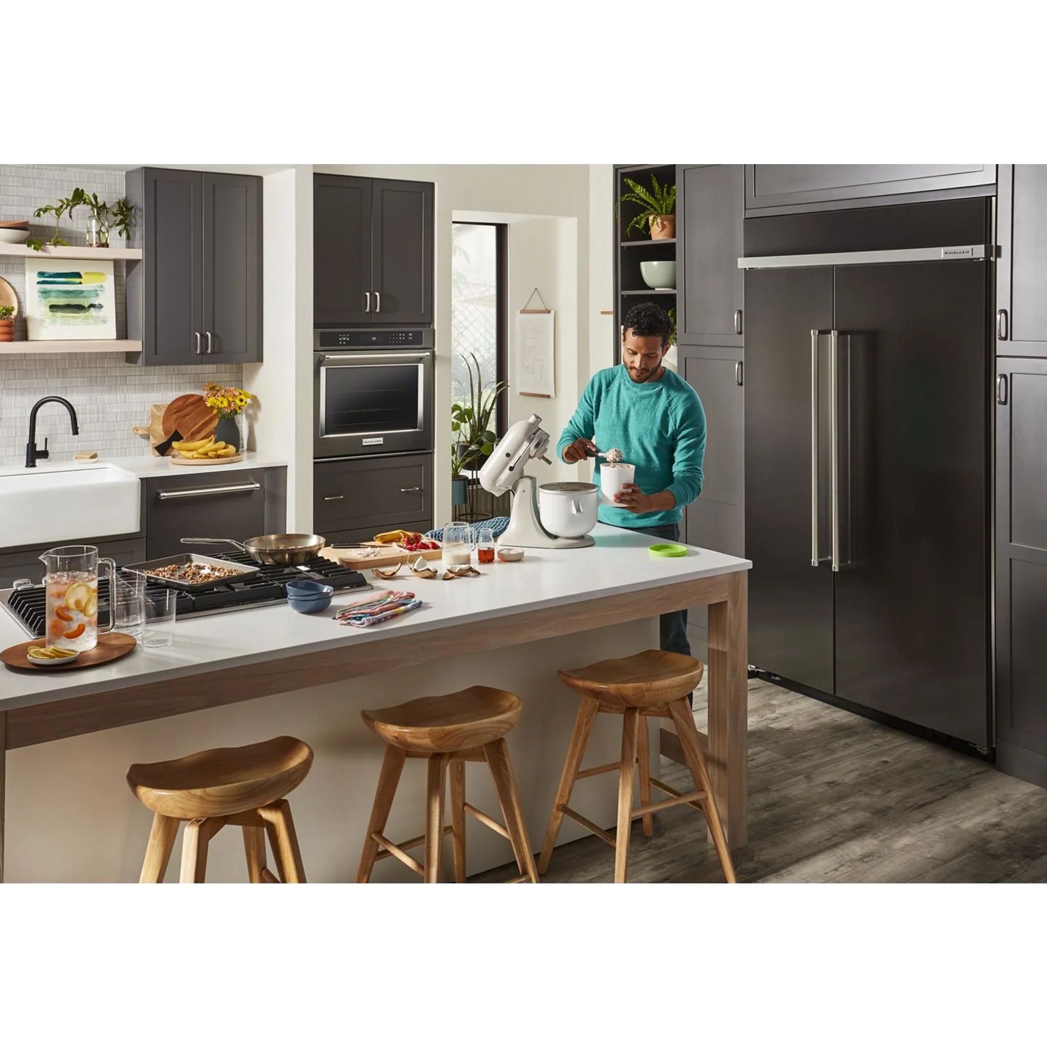 KitchenAid 25.5 Cu Ft. 42" Built-In Side-by-Side Refrigerator with PrintShield Finish - Black Stainless Steel with PrintShield™ Finish (KBSN702MBS) - Image 42