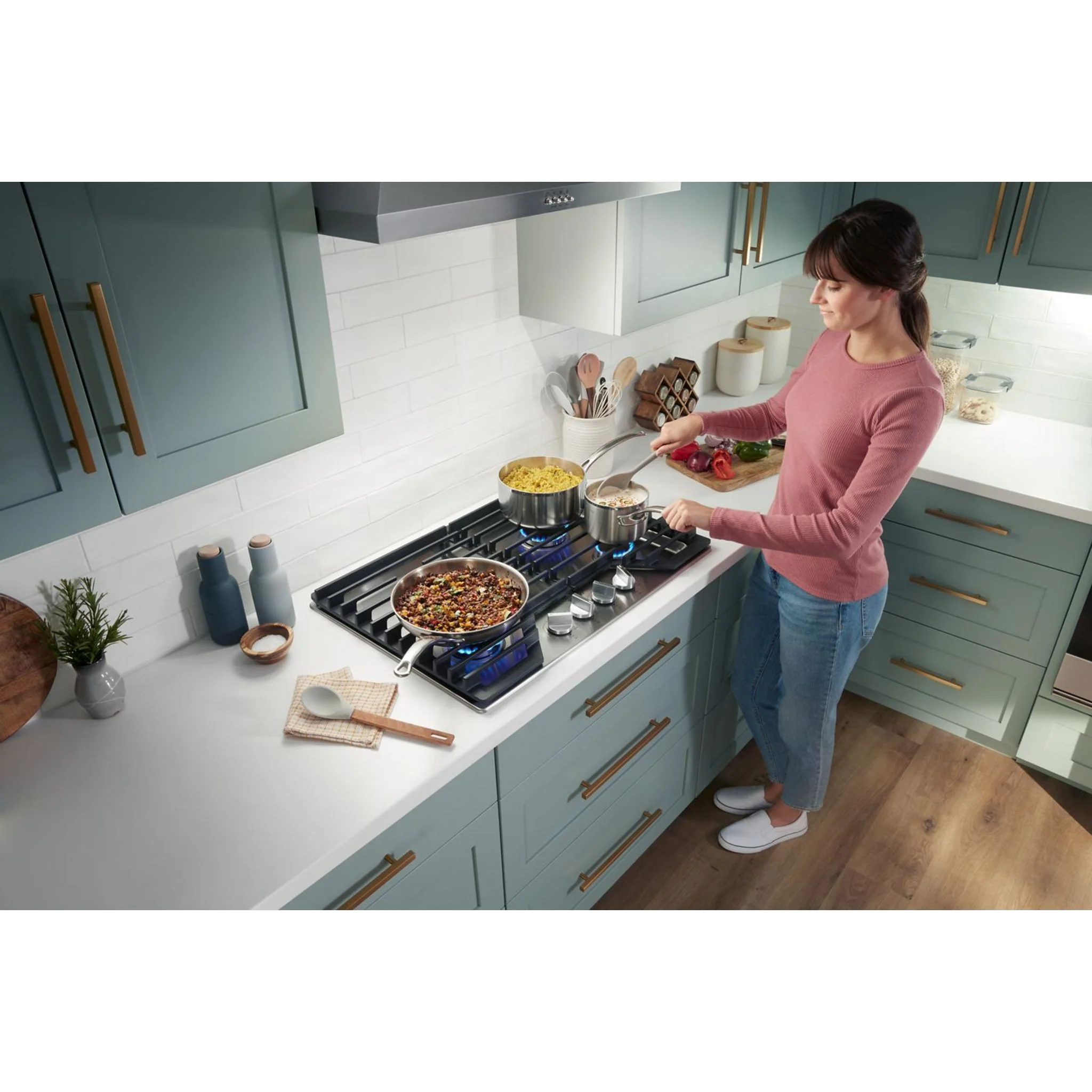 Whirlpool 30-inch Gas Cooktop with 2-in-1 Hinged Grate to Griddle -Stainless Steel (WCGK7530PS) - Image 8