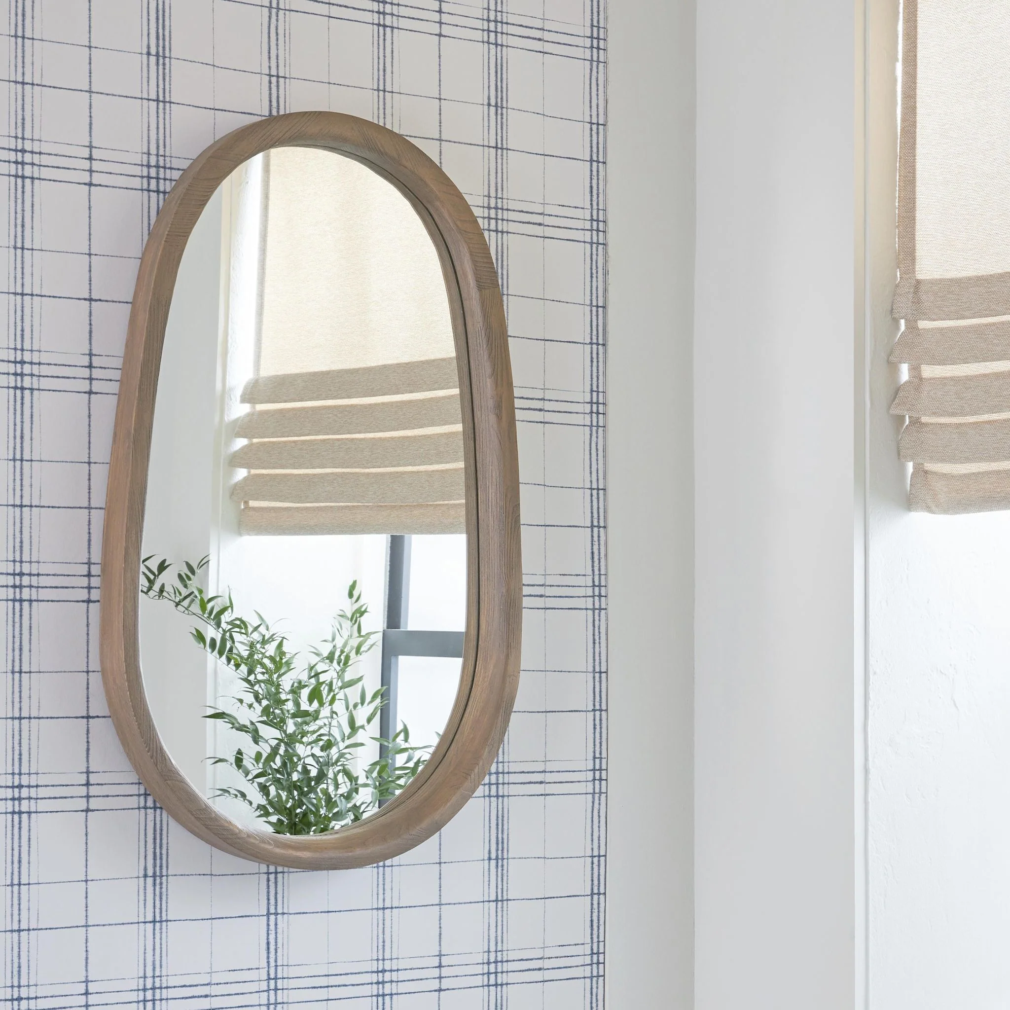 Aarilynn Accent Mirror - Image 2