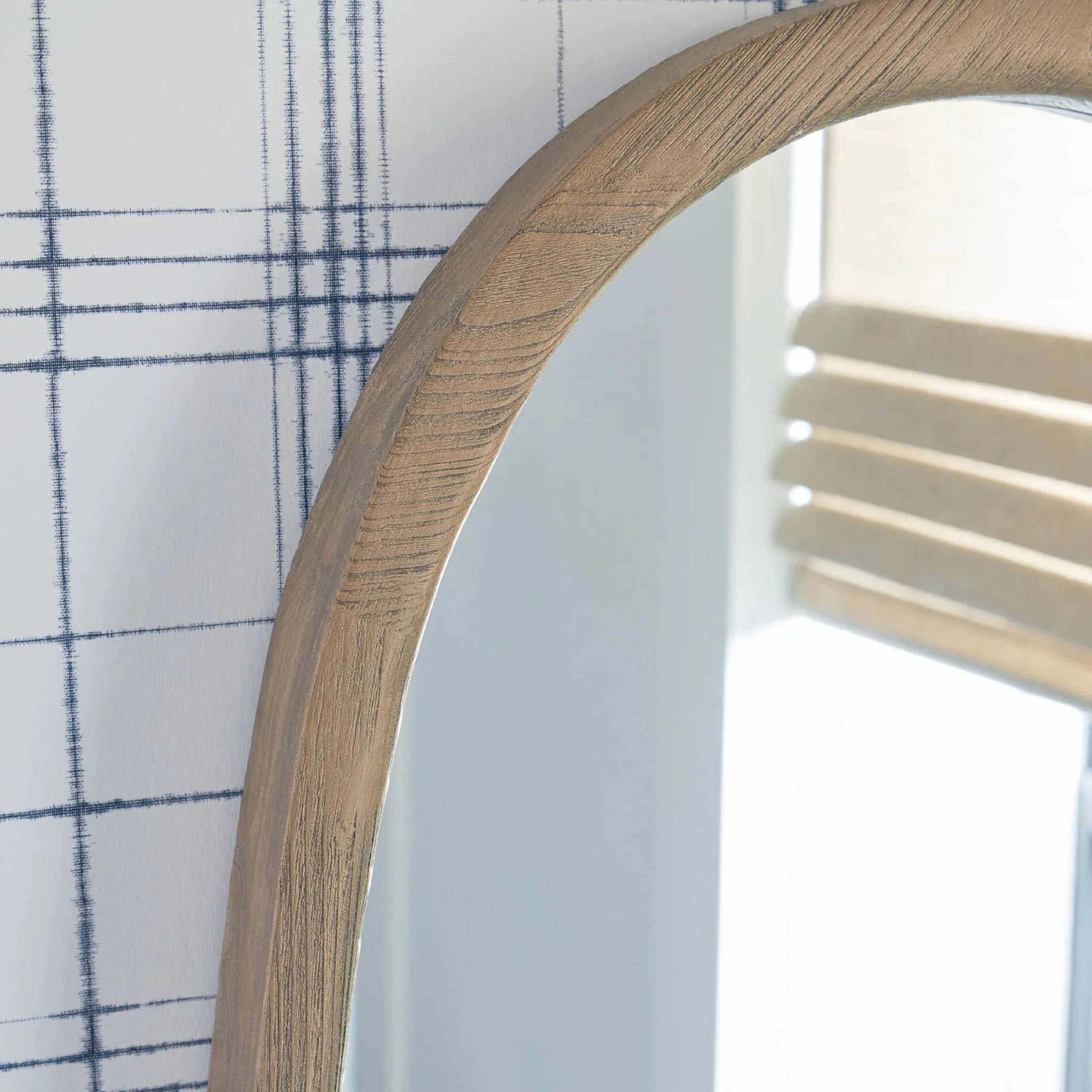 Aarilynn Accent Mirror - Image 5