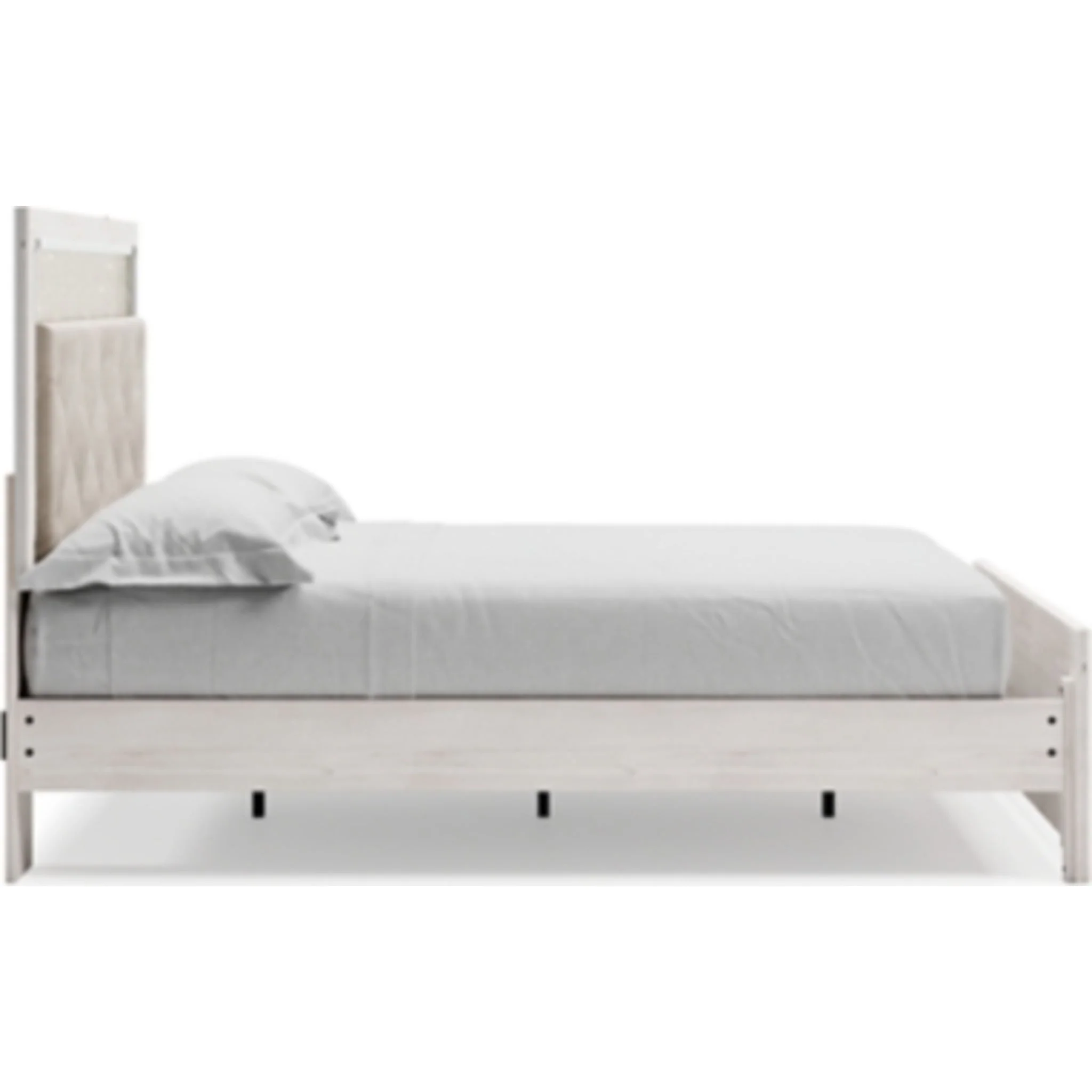 Altyra Platform Bed - Image 31