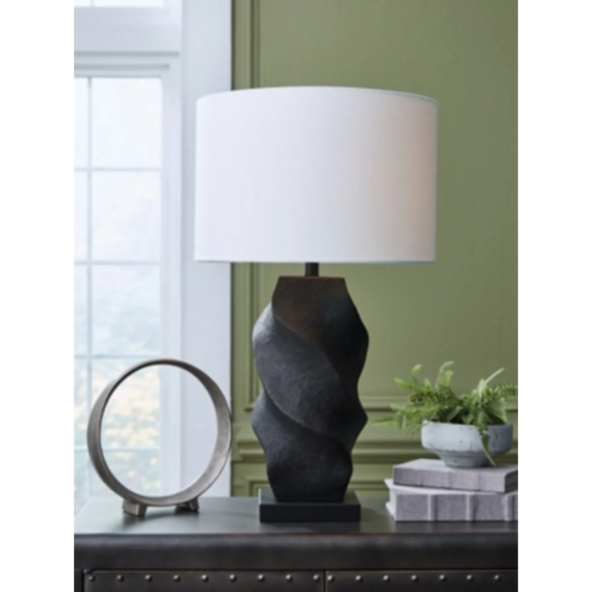 Amillion Table Lamp - Image 8