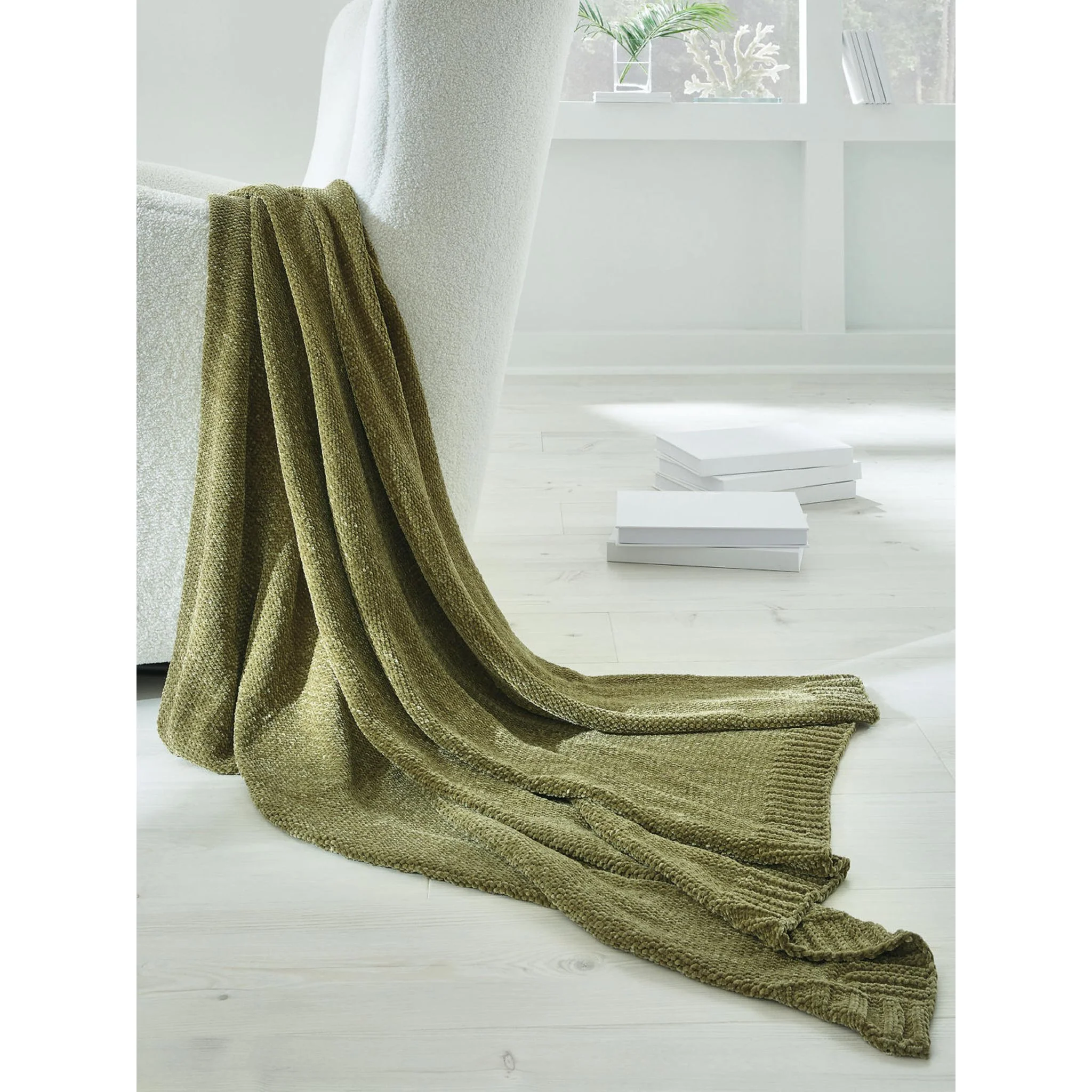 Anawood Throw - Image 3