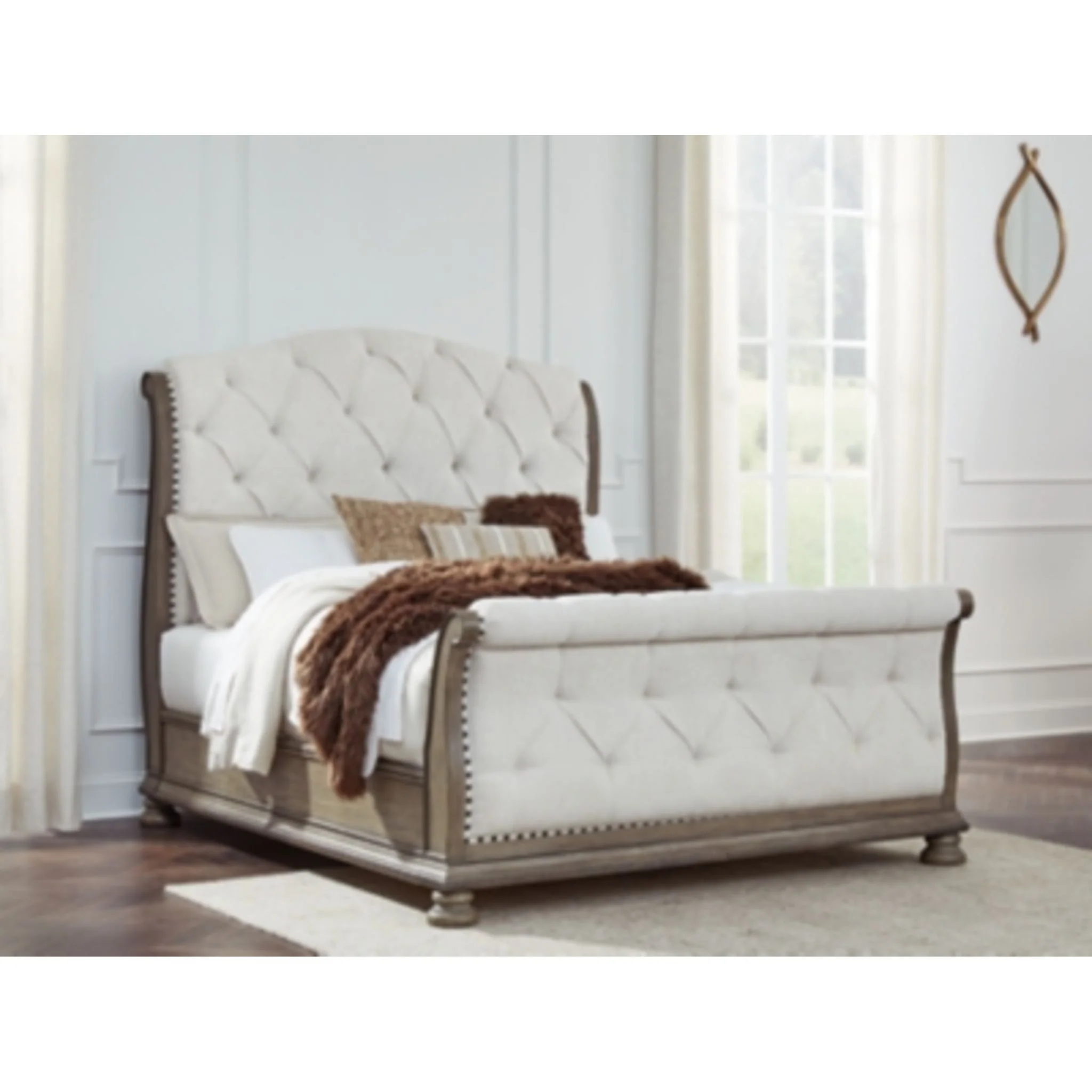 Ardenfield 5 Piece Queen Sleigh Bedroom - Image 21