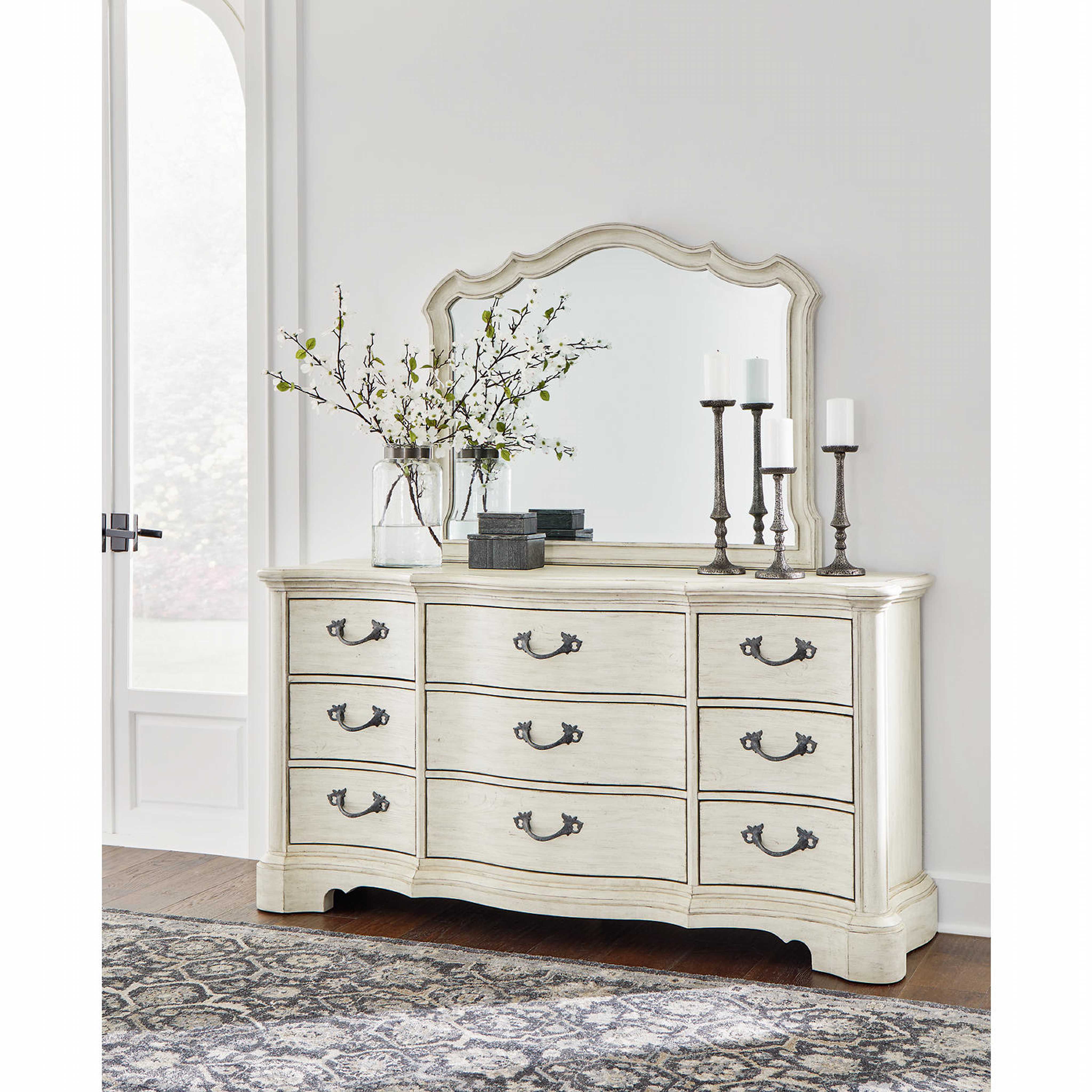 Arlendyne 5 Piece Panel Bedroom - Image 28
