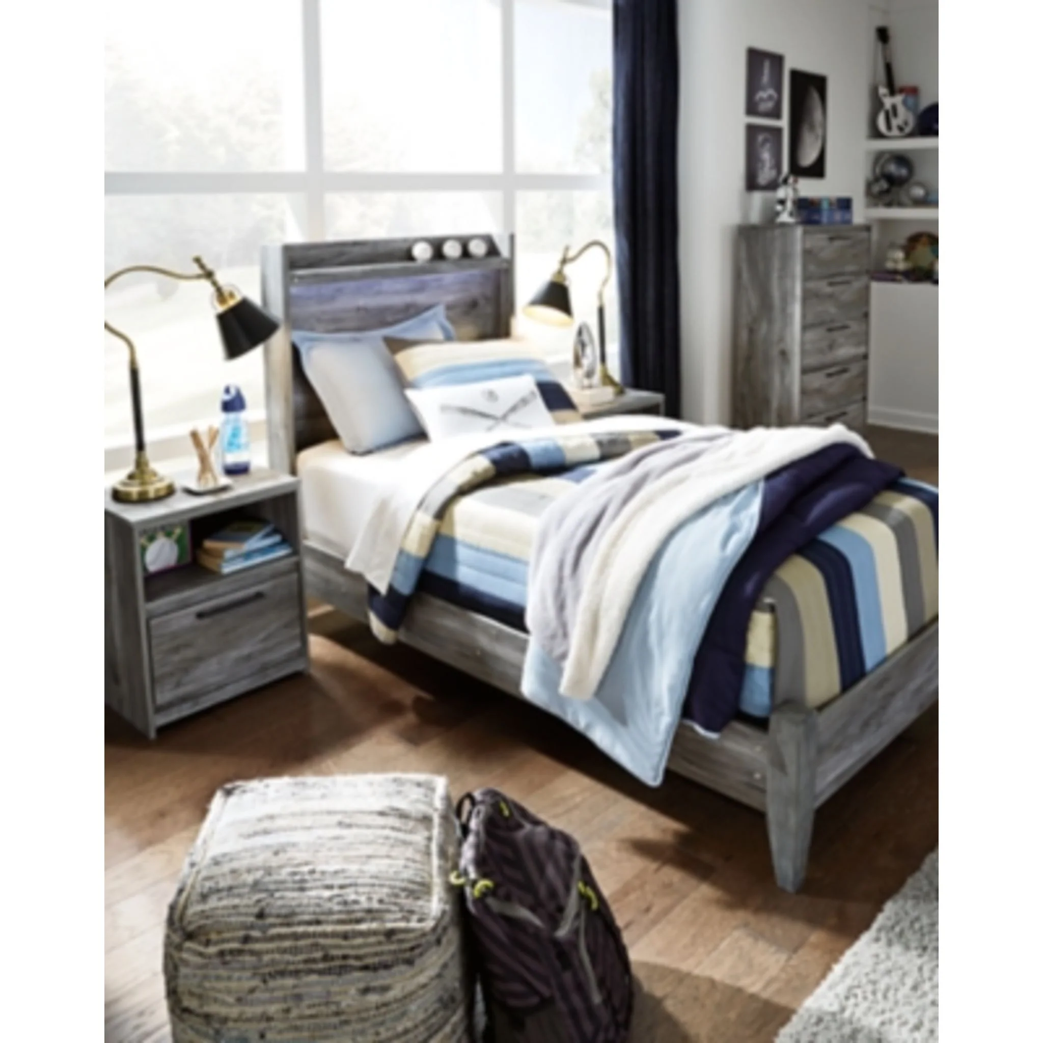Baystorm Panel Bed - Image 29