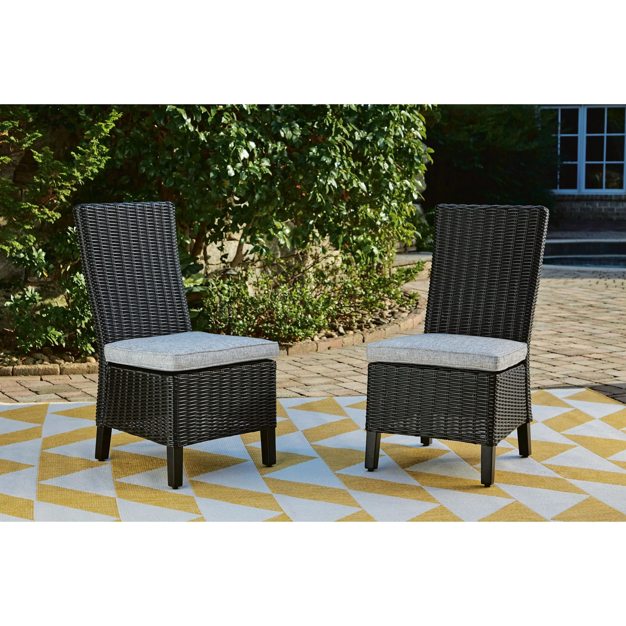 Beachcroft Outdoor Dining Set - Image 24