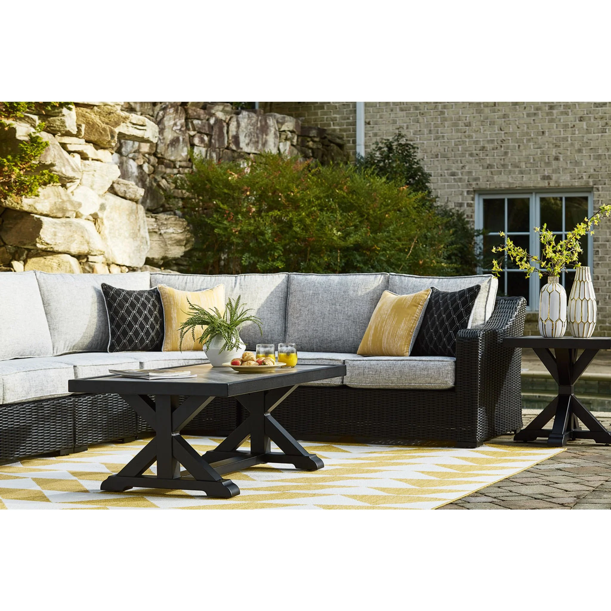 Beachcroft Outdoor Coffee Table - Image 11