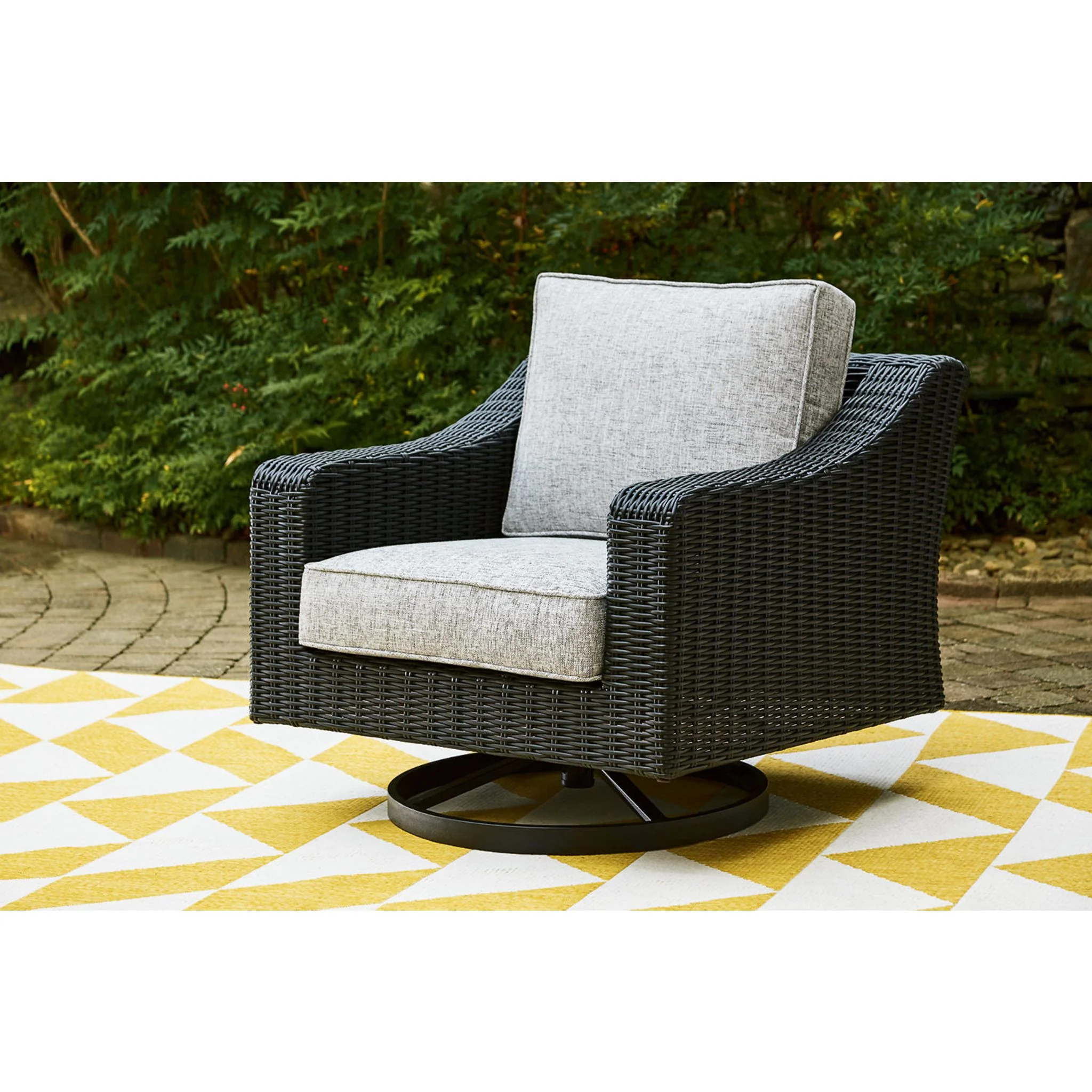 Beachcroft Outdoor Swivel Lounge Chair with Cushion - Image 16