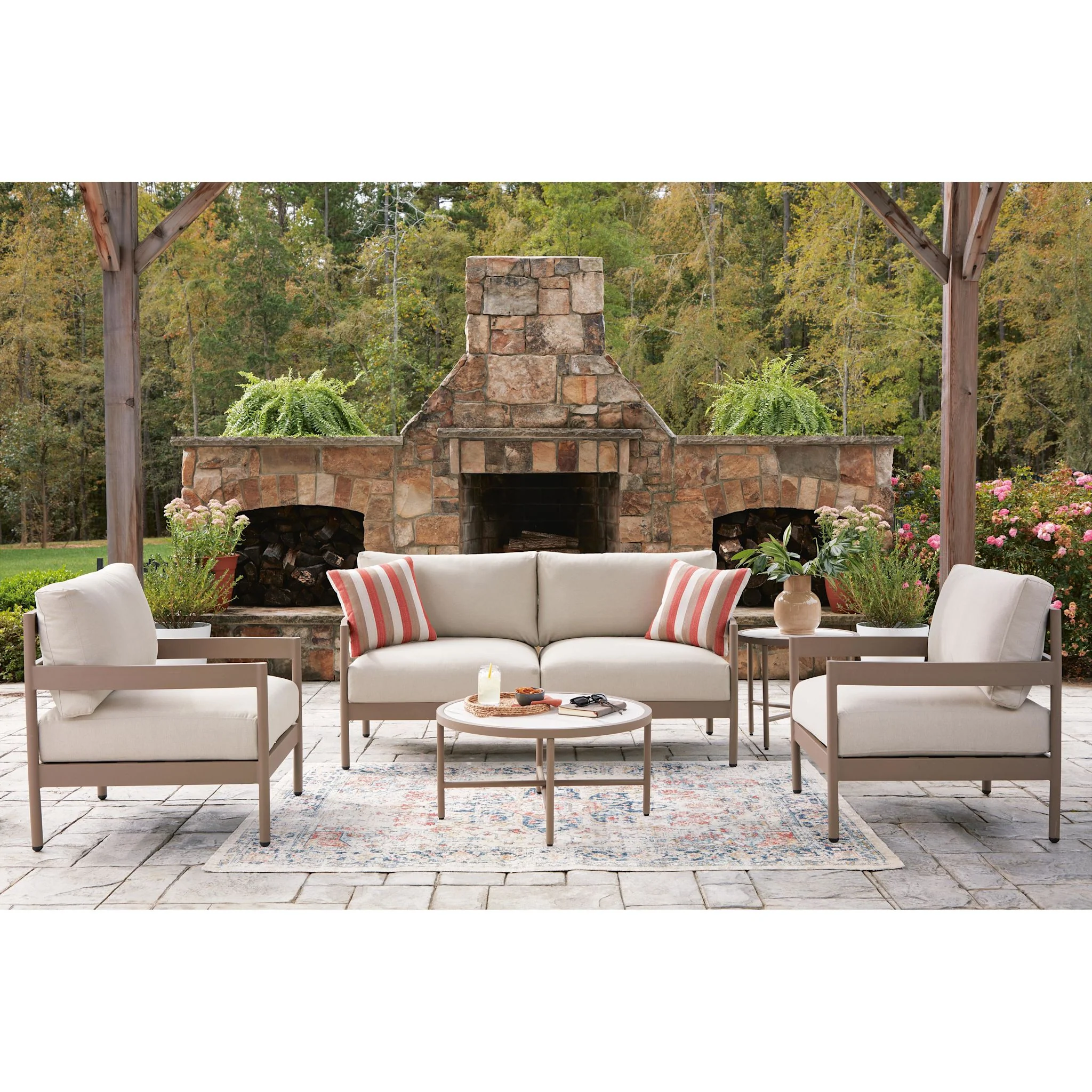 Big Creek Cove 5 Piece Outdoor Seating - Image 2