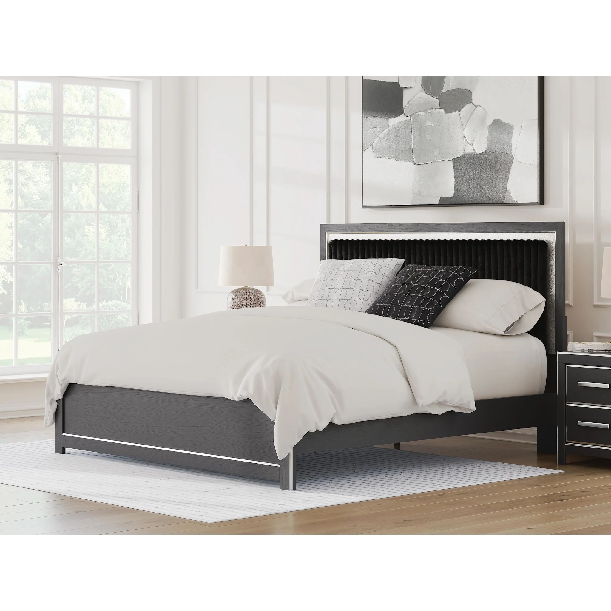 Birmonton King Platform Bed - Image 9