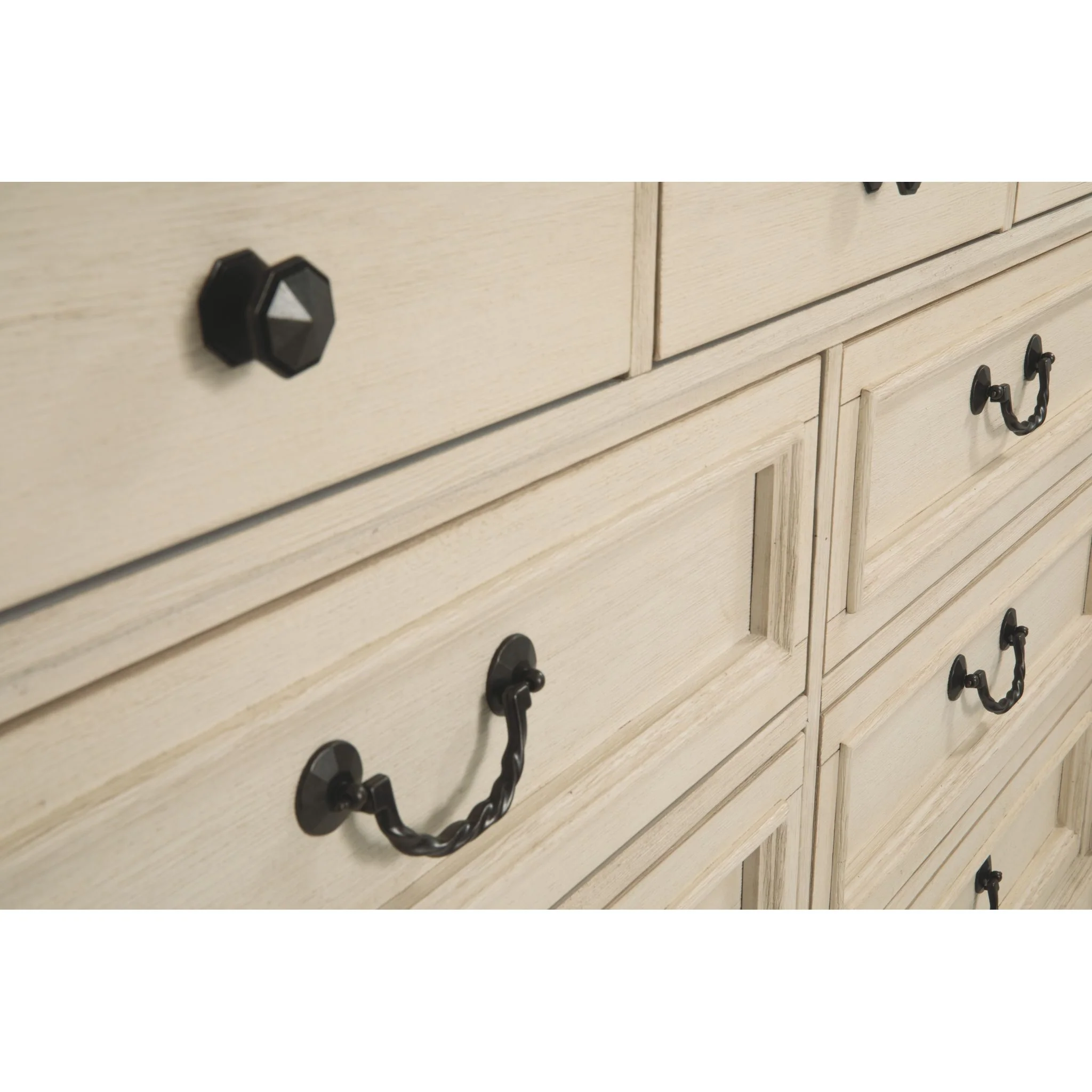 Bolanburg Dresser - Image 6