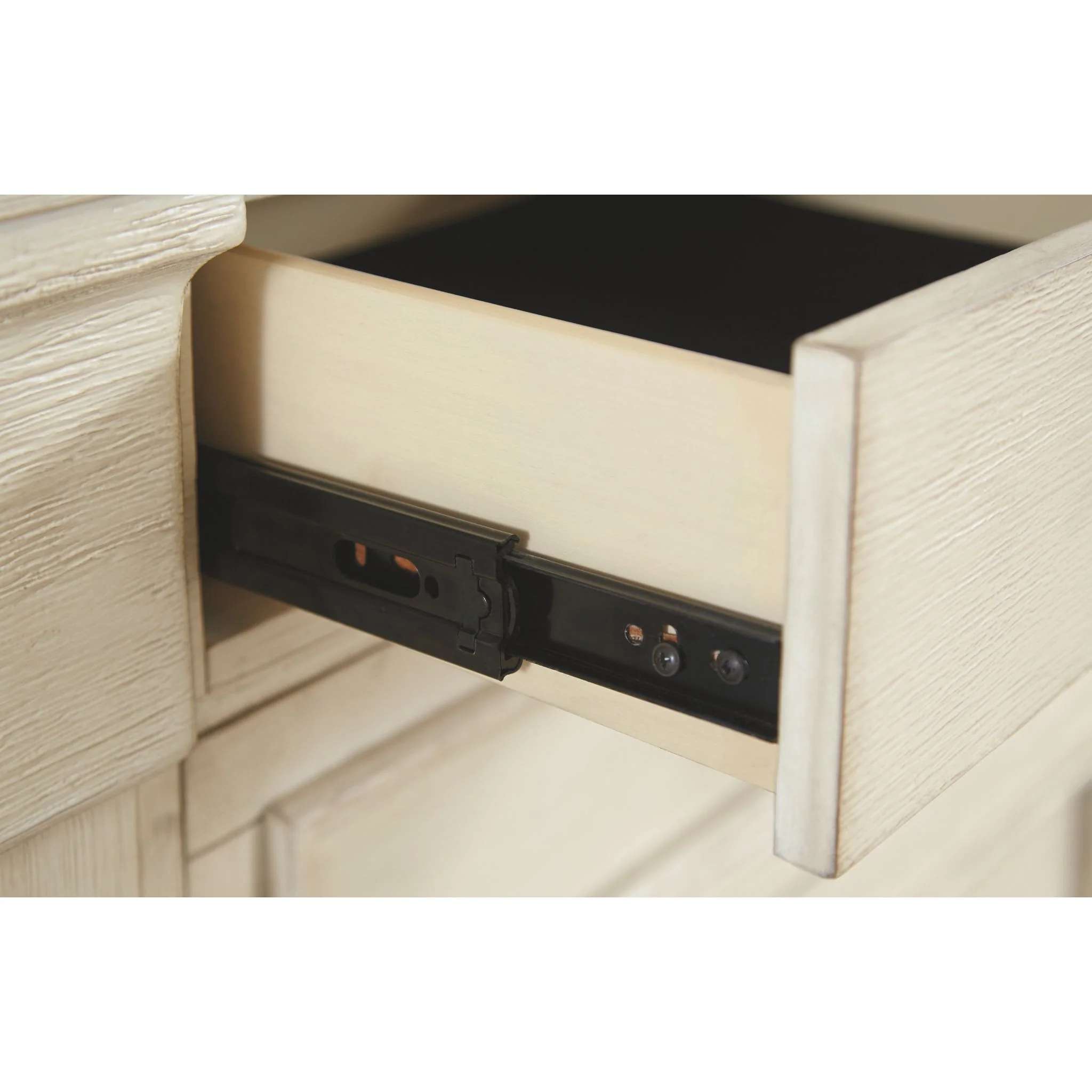 Bolanburg Dresser - Image 9