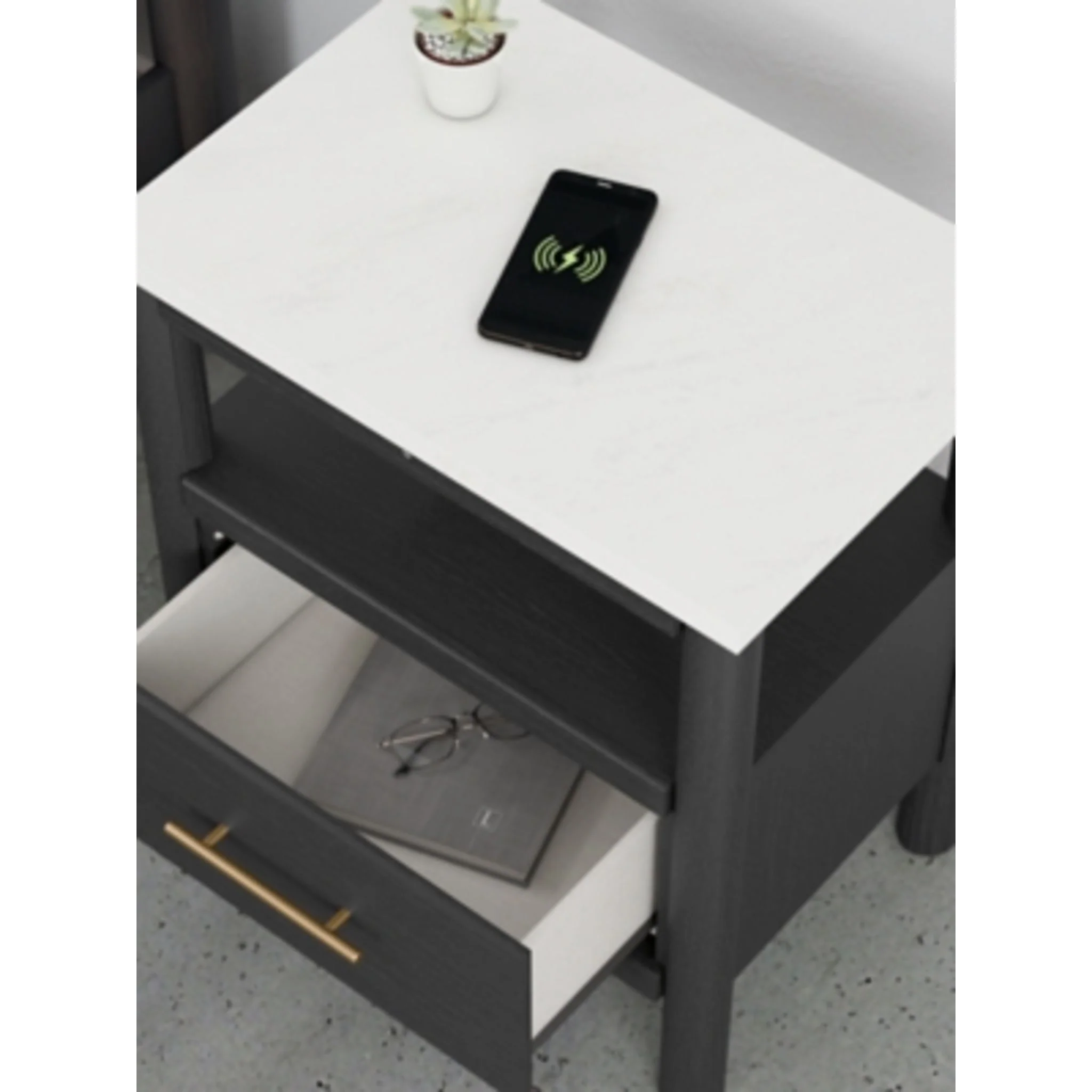Cadmori Nightstand - Image 10