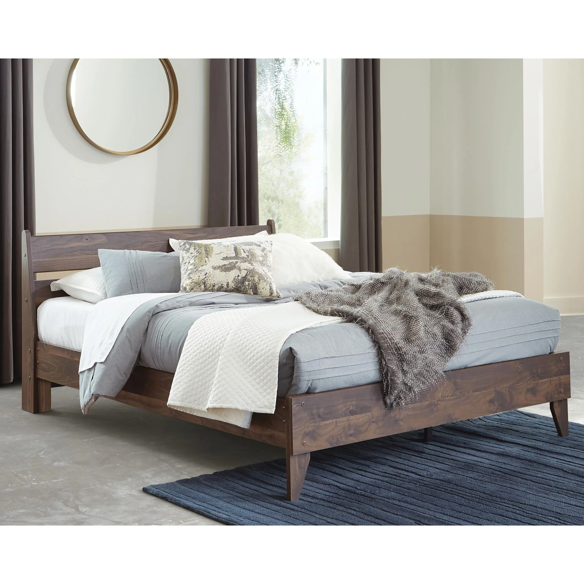 Calverson Queen Platform Bed - Image 10