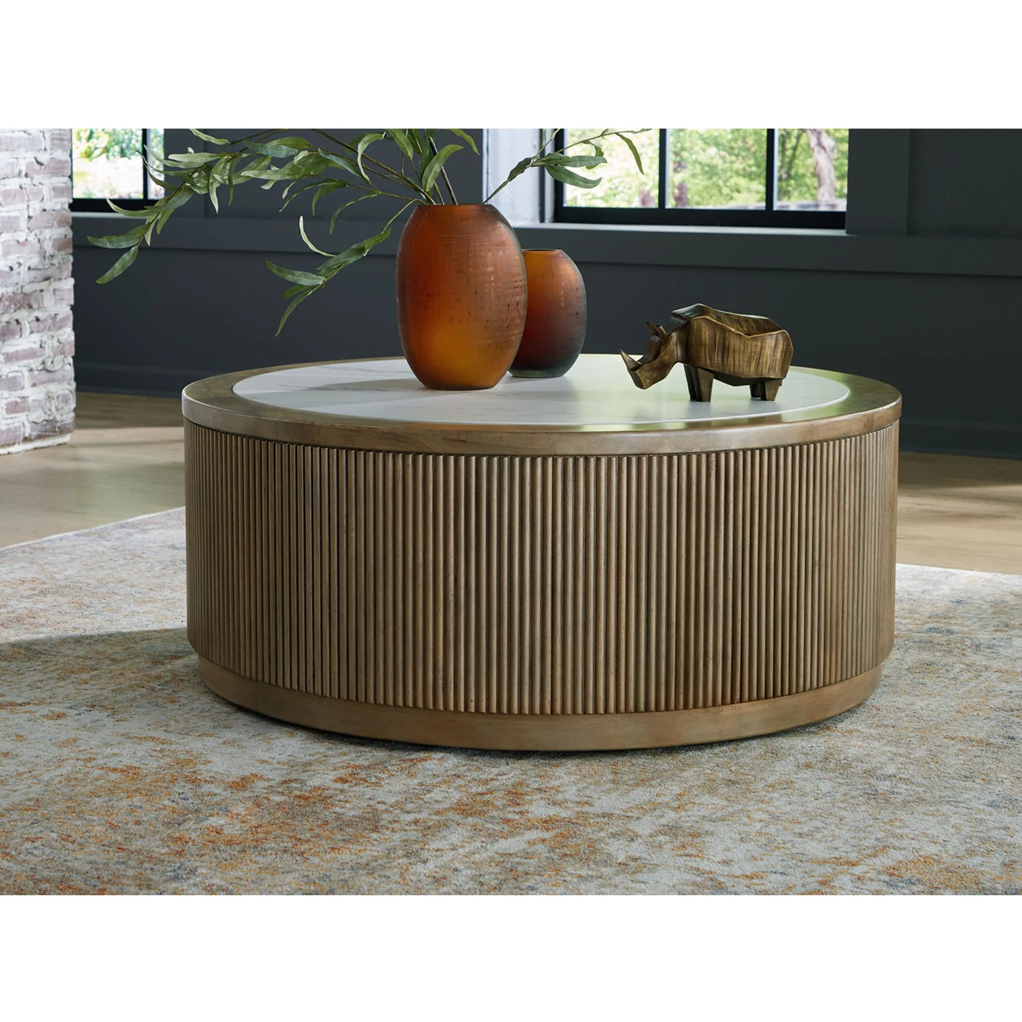 Camdill Coffee Table - Image 4