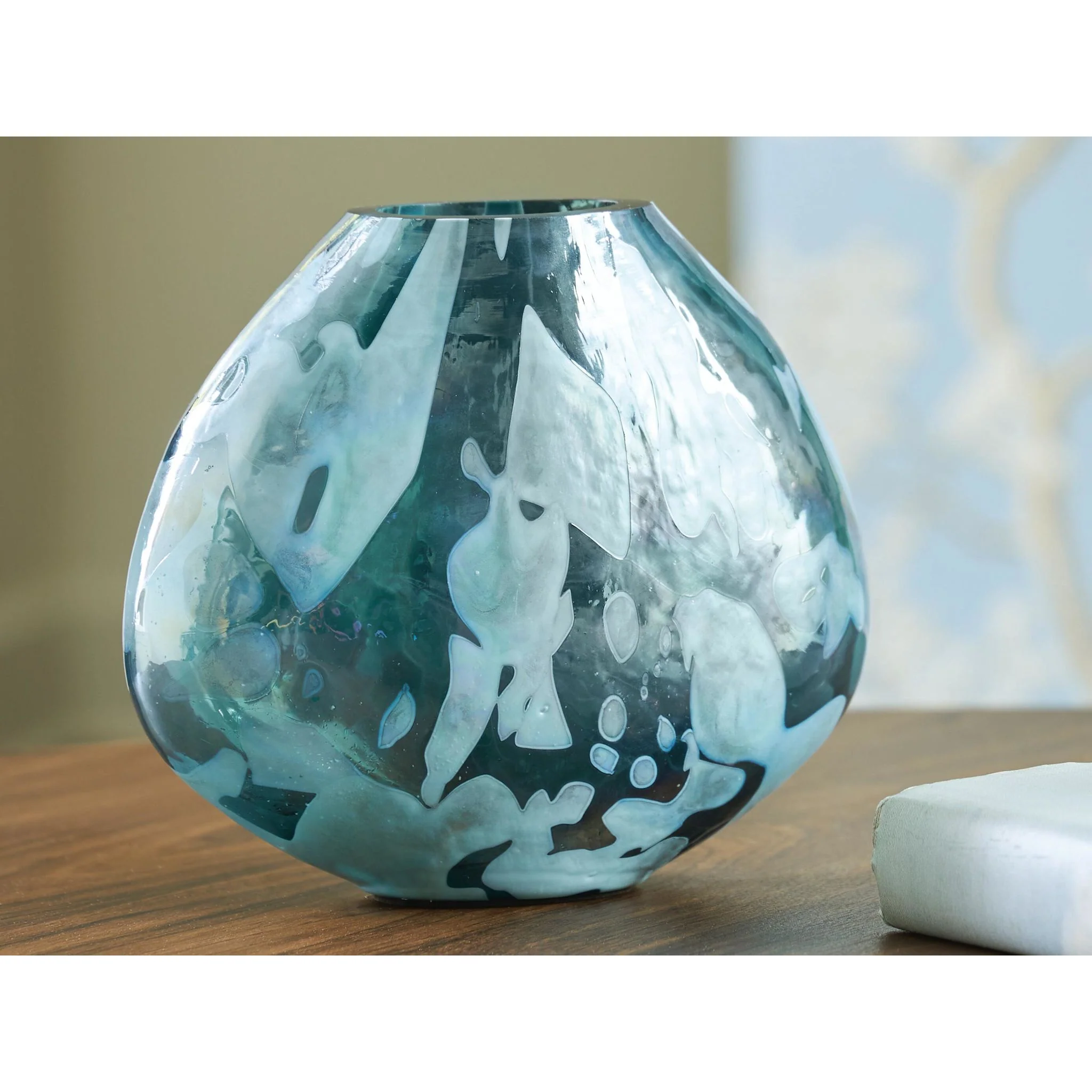 Cartshaw Vase - Image 2