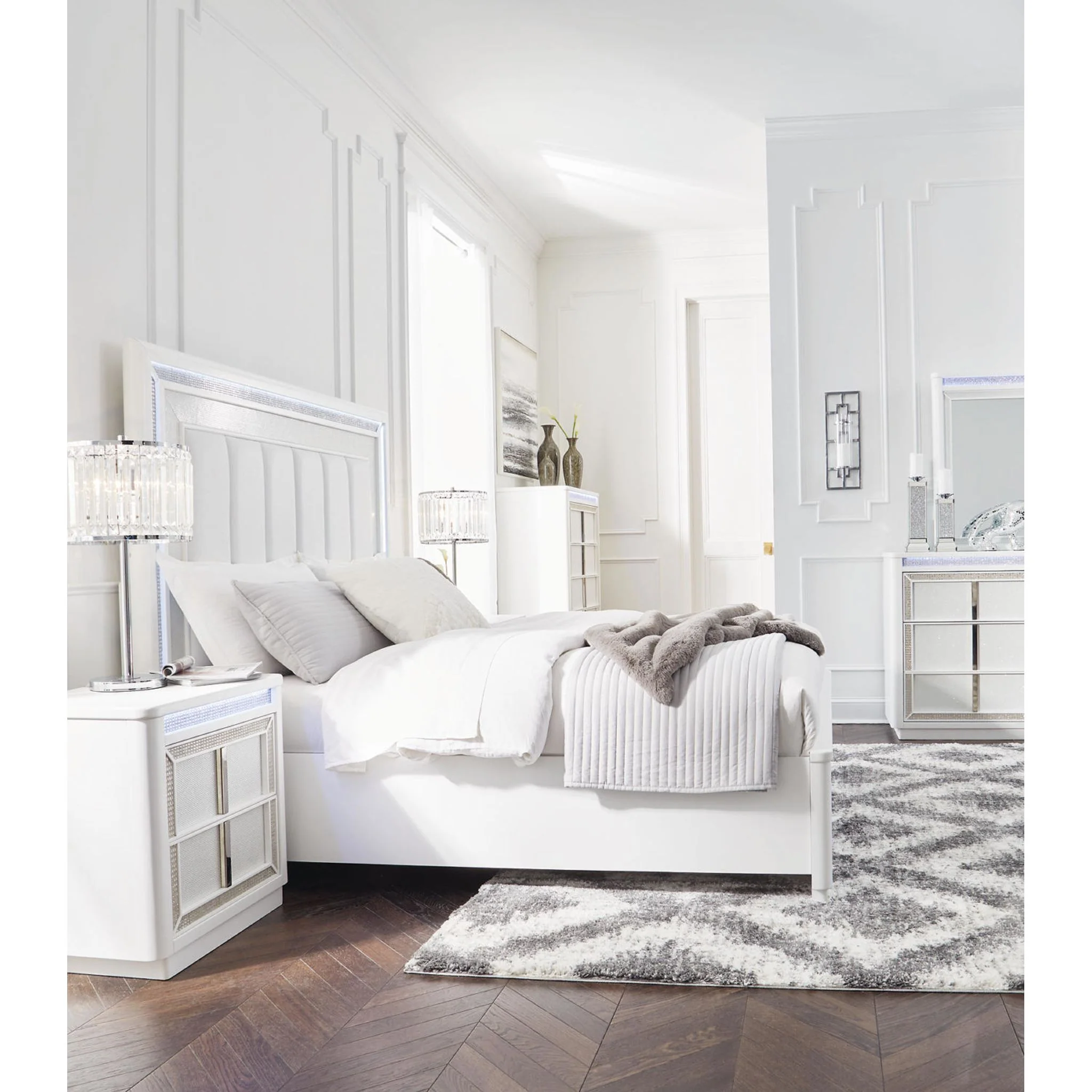 Chalanna Storage Bed - Image 28
