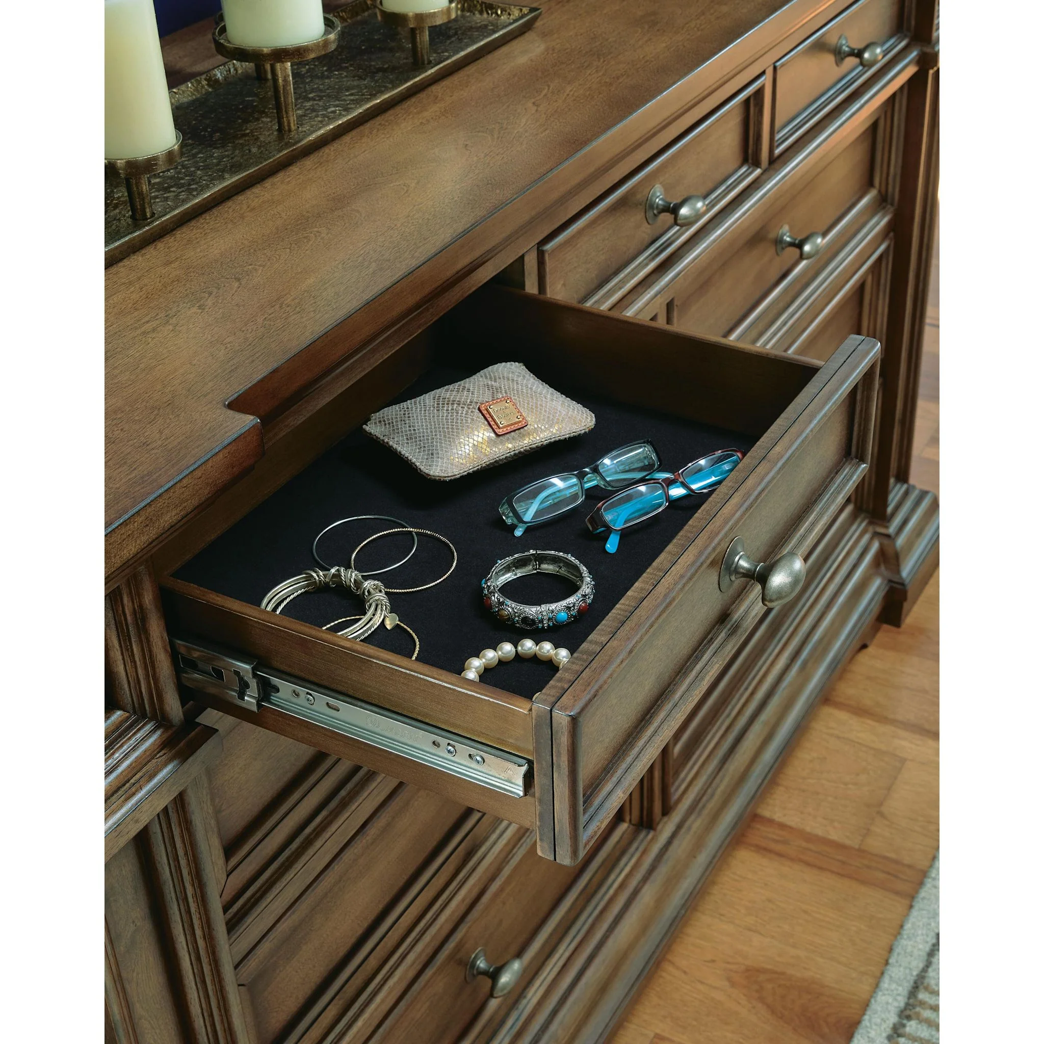Channley Dresser - Image 12