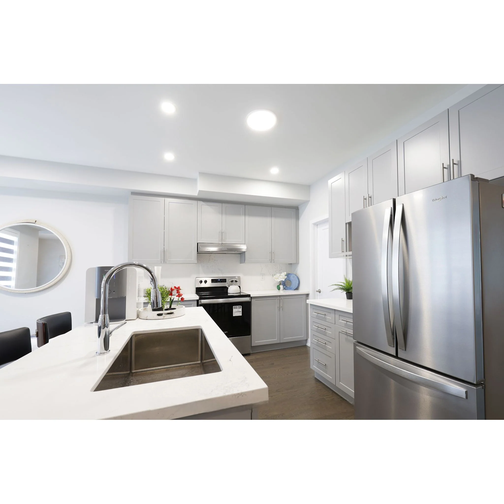 Cyclone Under Cabinet Range Hood  30" - Stainless Steel (CY917R30SS) - Image 3