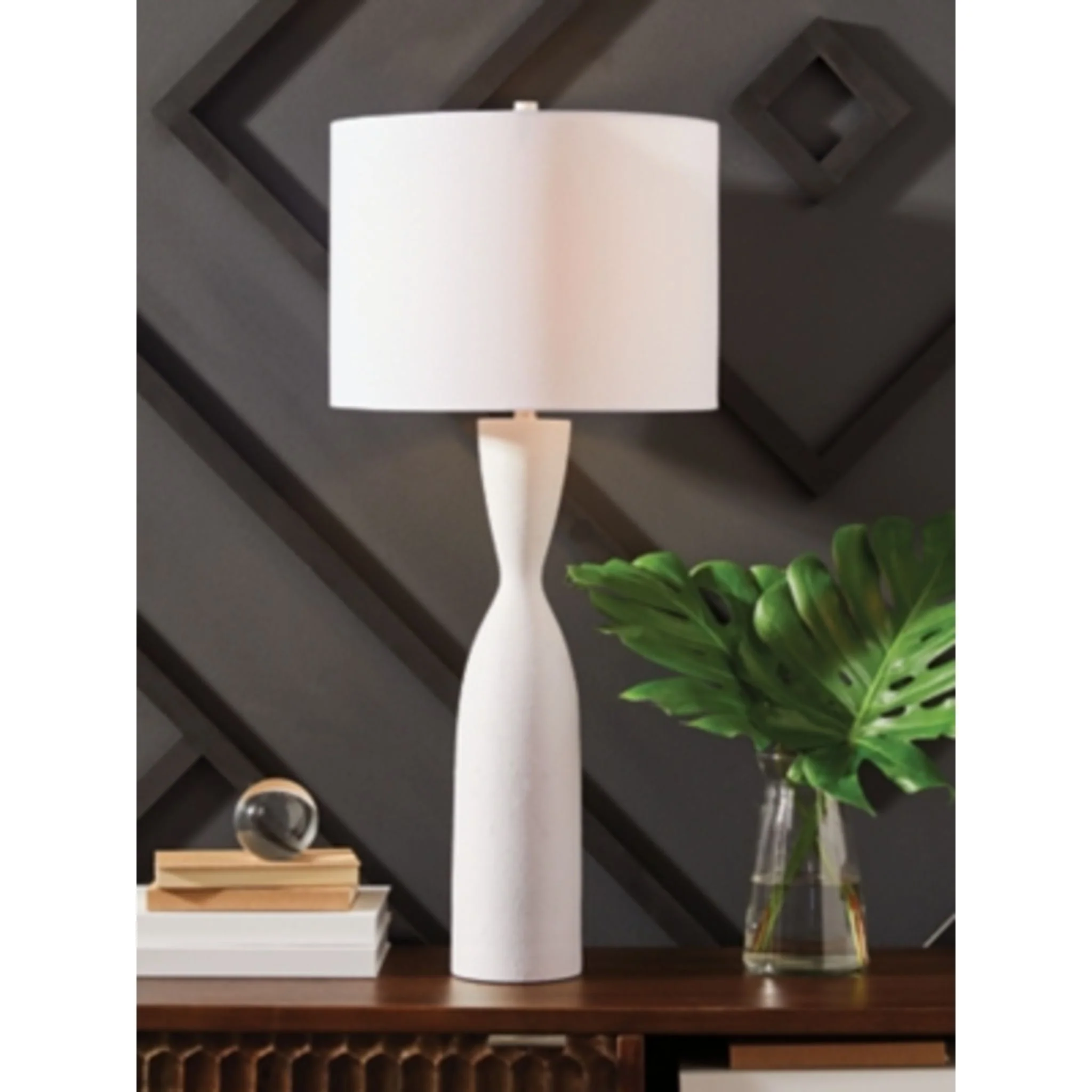 Davinford Table Lamp - Image 8