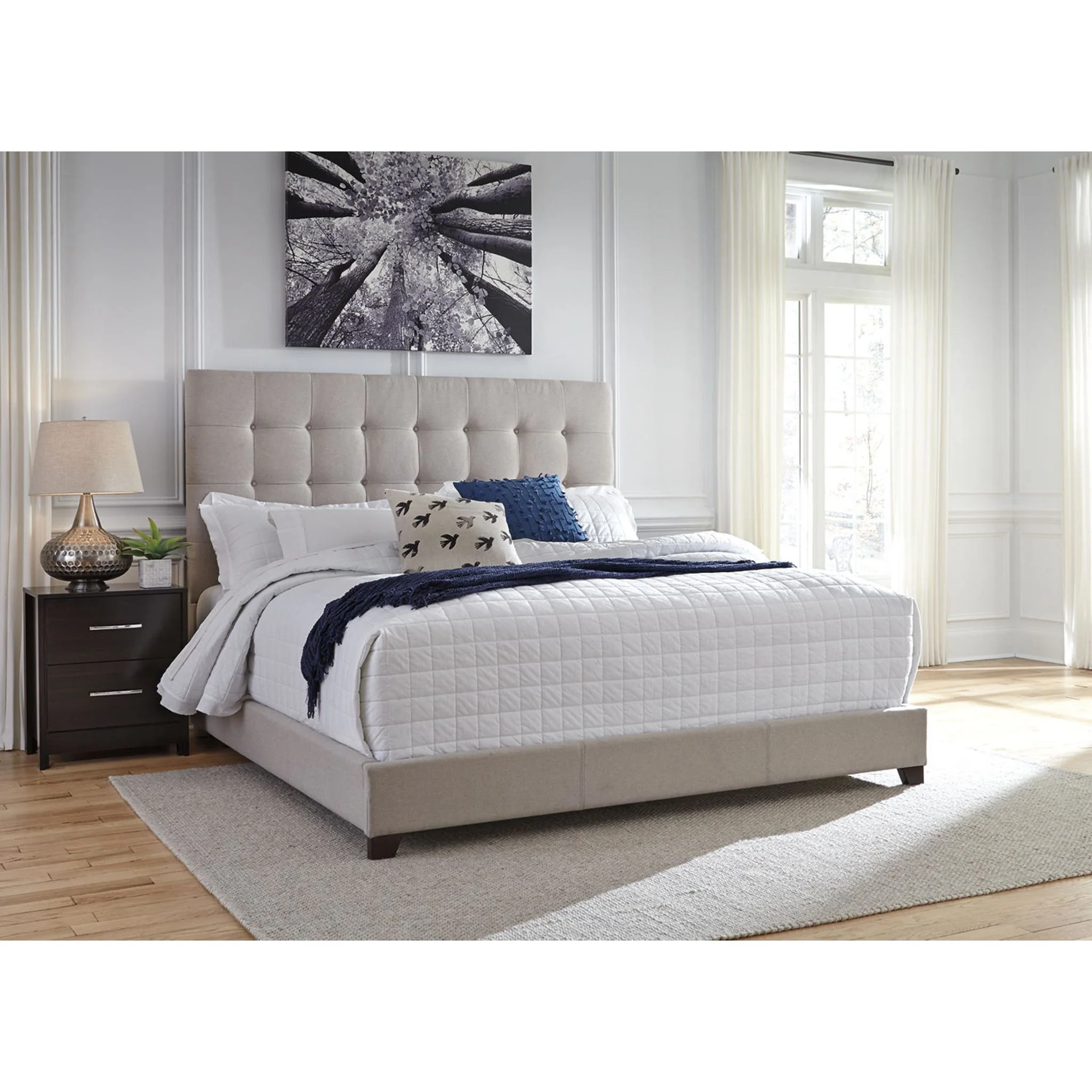 Dolante Upholstered Bed - Image 28