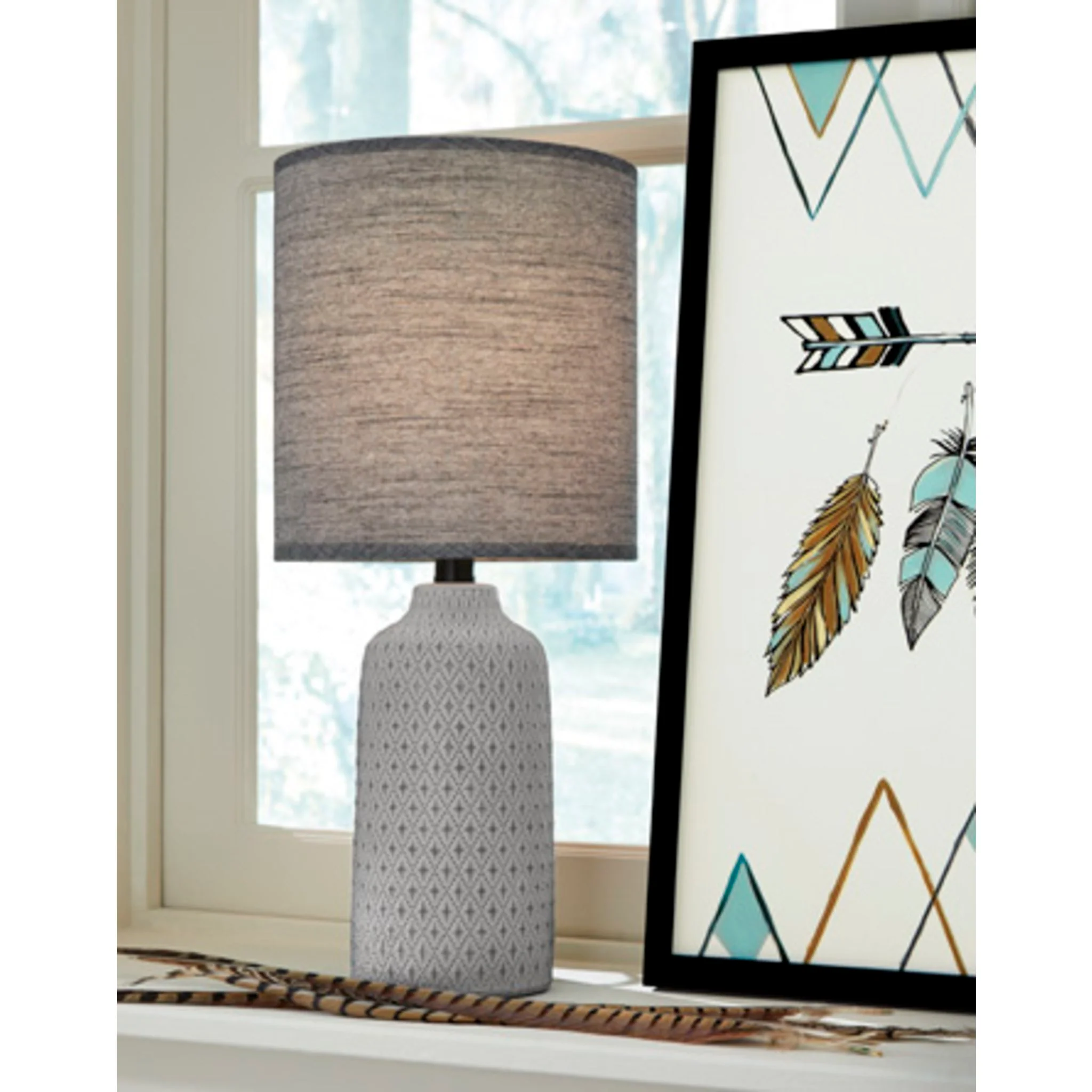 Donnford Table Lamp (Single) - Image 3