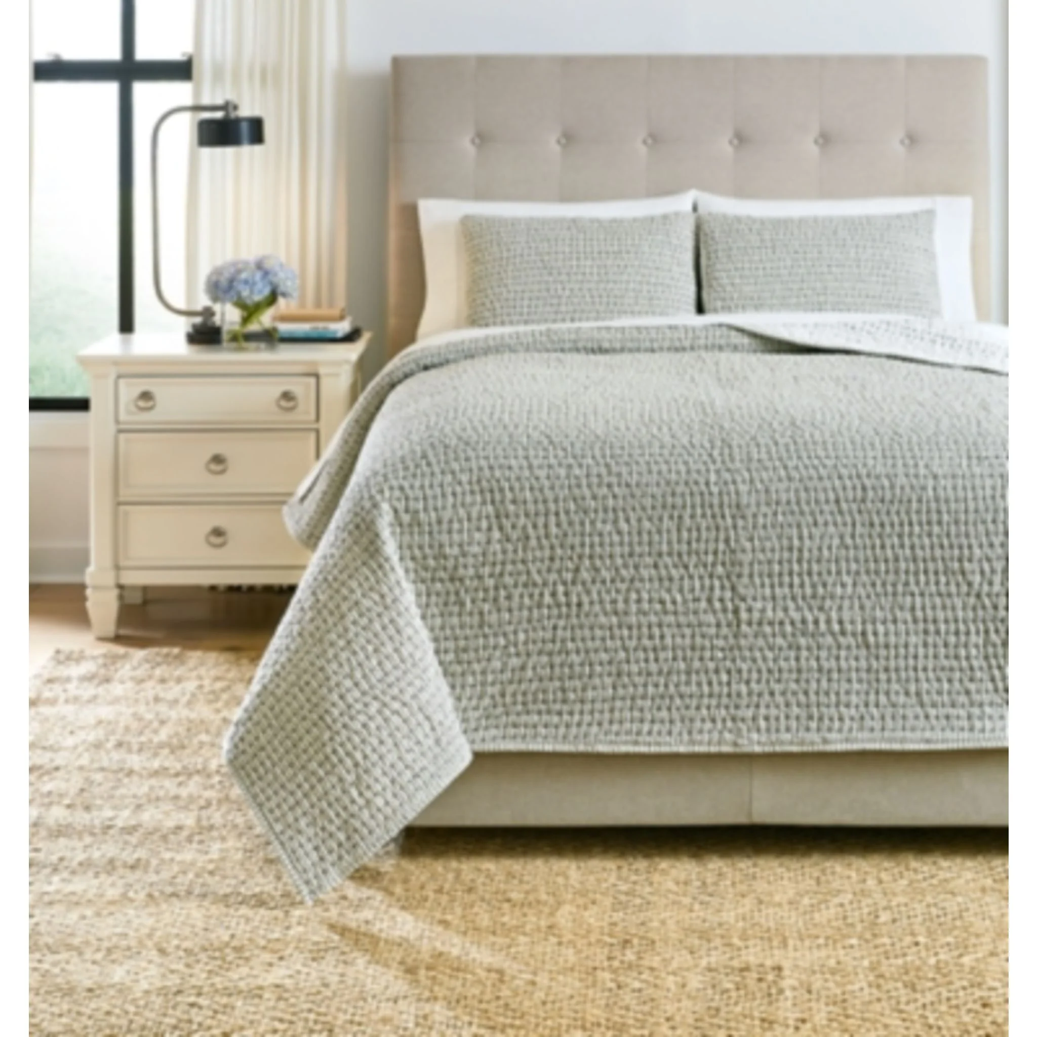 Doralia Queen Coverlet Set - Image 2