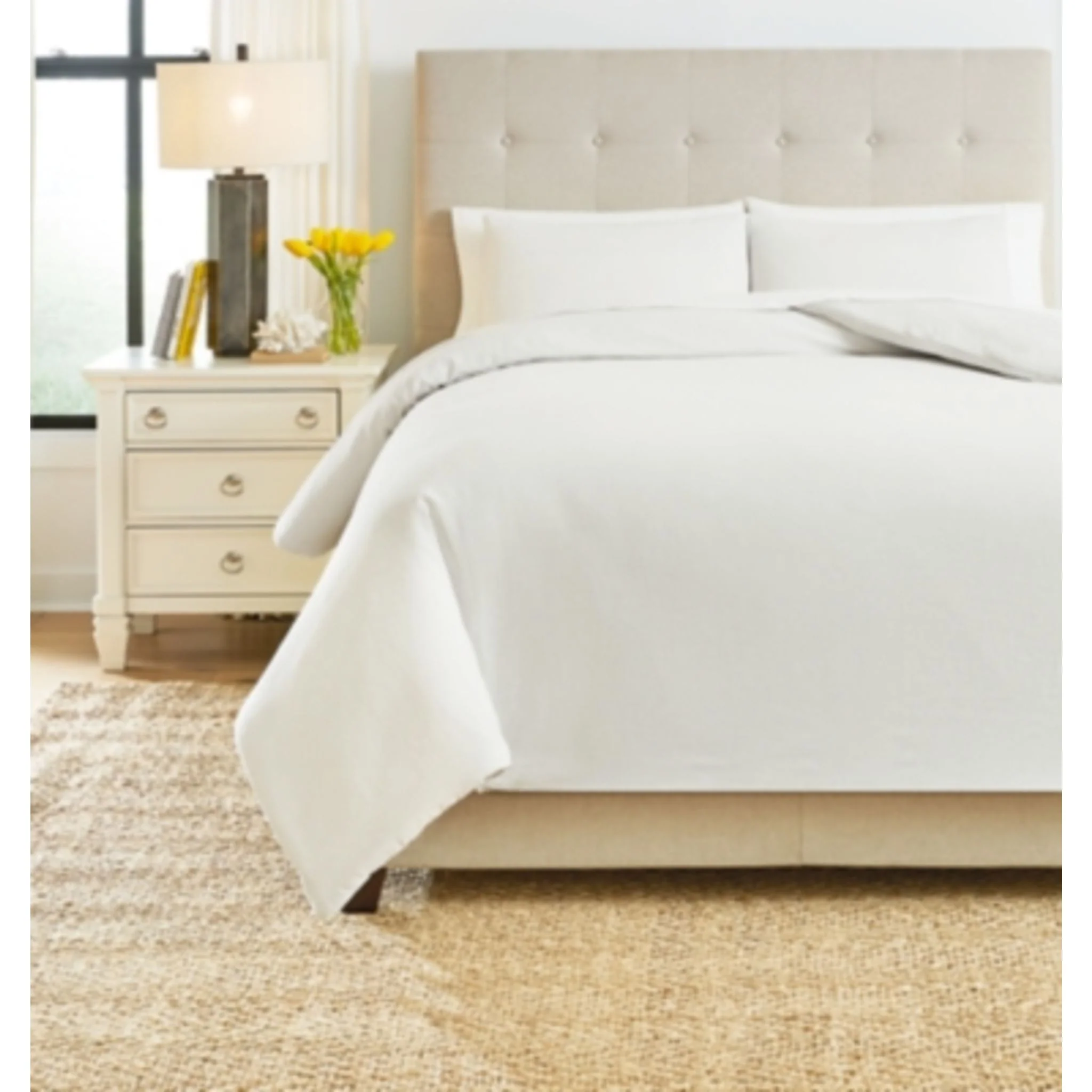 Eilena Queen Comforter Set - Image 5