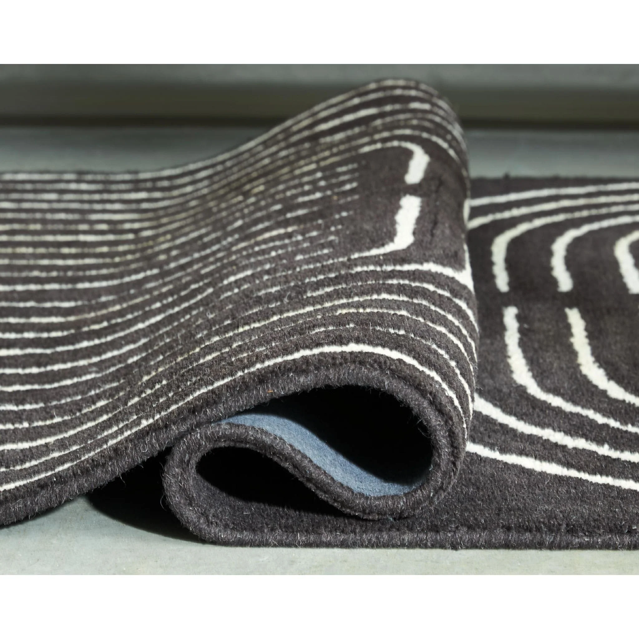 Eldonmore Area Rug - Image 4