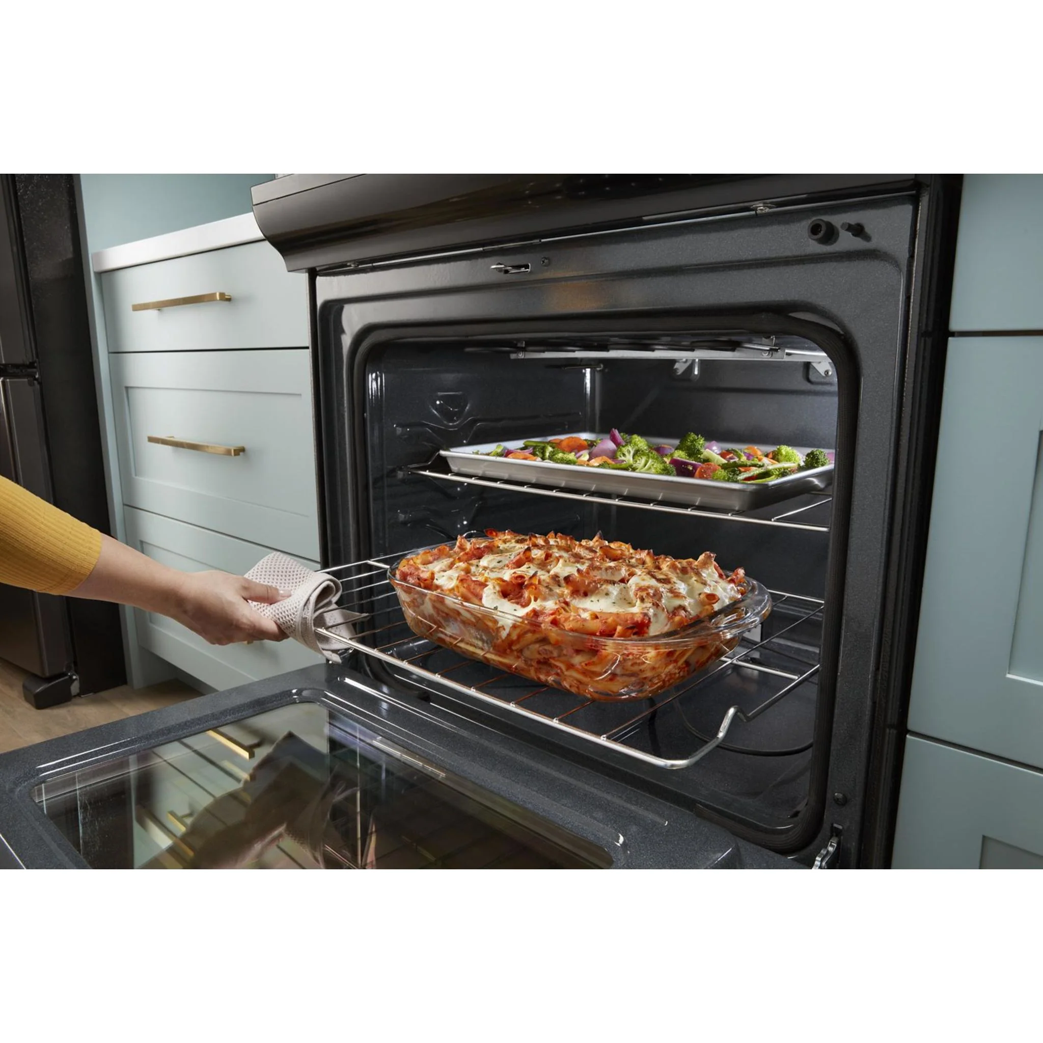 Whirlpool 4.8 Cu. Ft. Electric Range with Frozen BakeTechnology -White (YWEE515S0LW) - Image 26