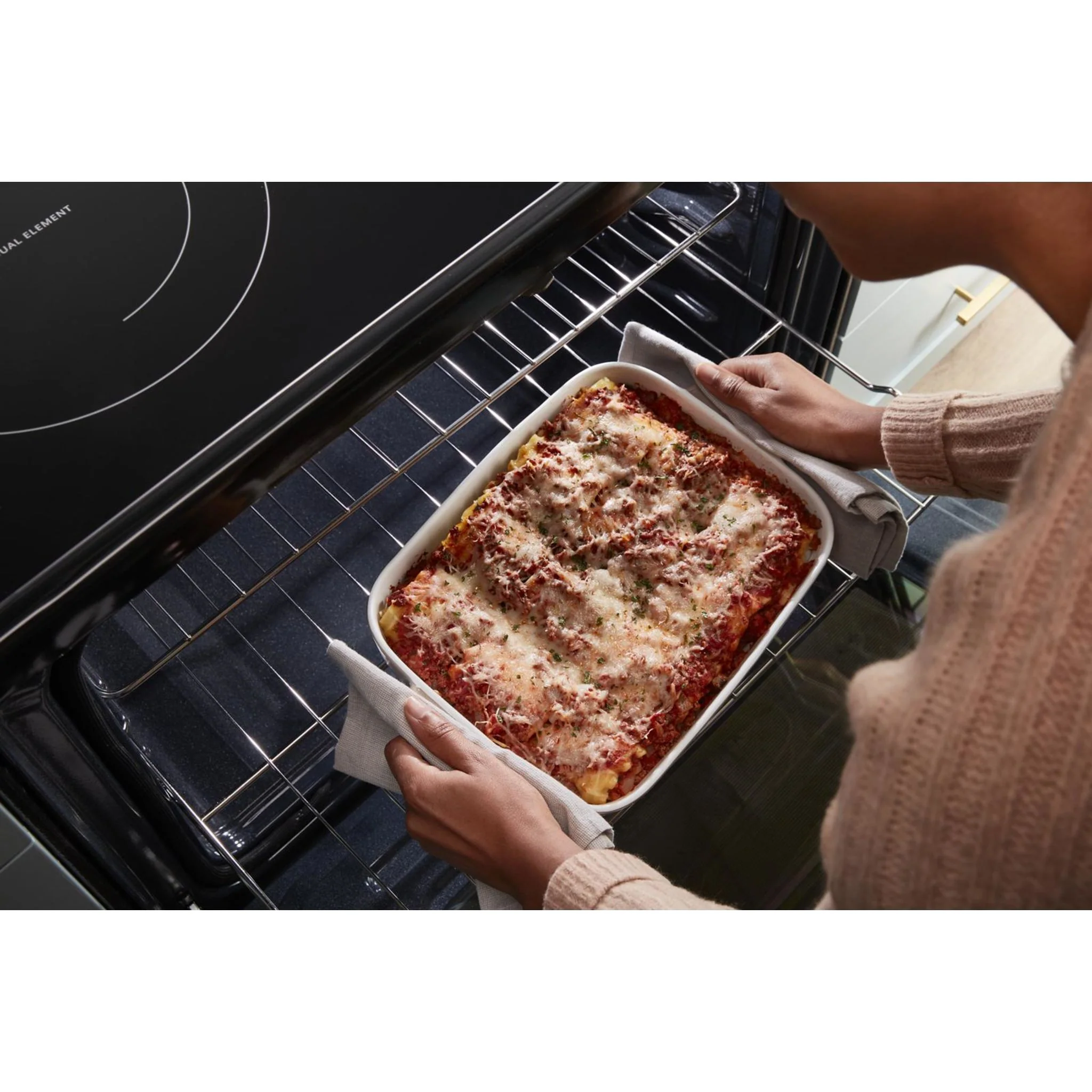 Whirlpool 5.3 cu. ft. Electric 5-in-1 Air Fry Oven (YWFE550S0LV) - Image 30