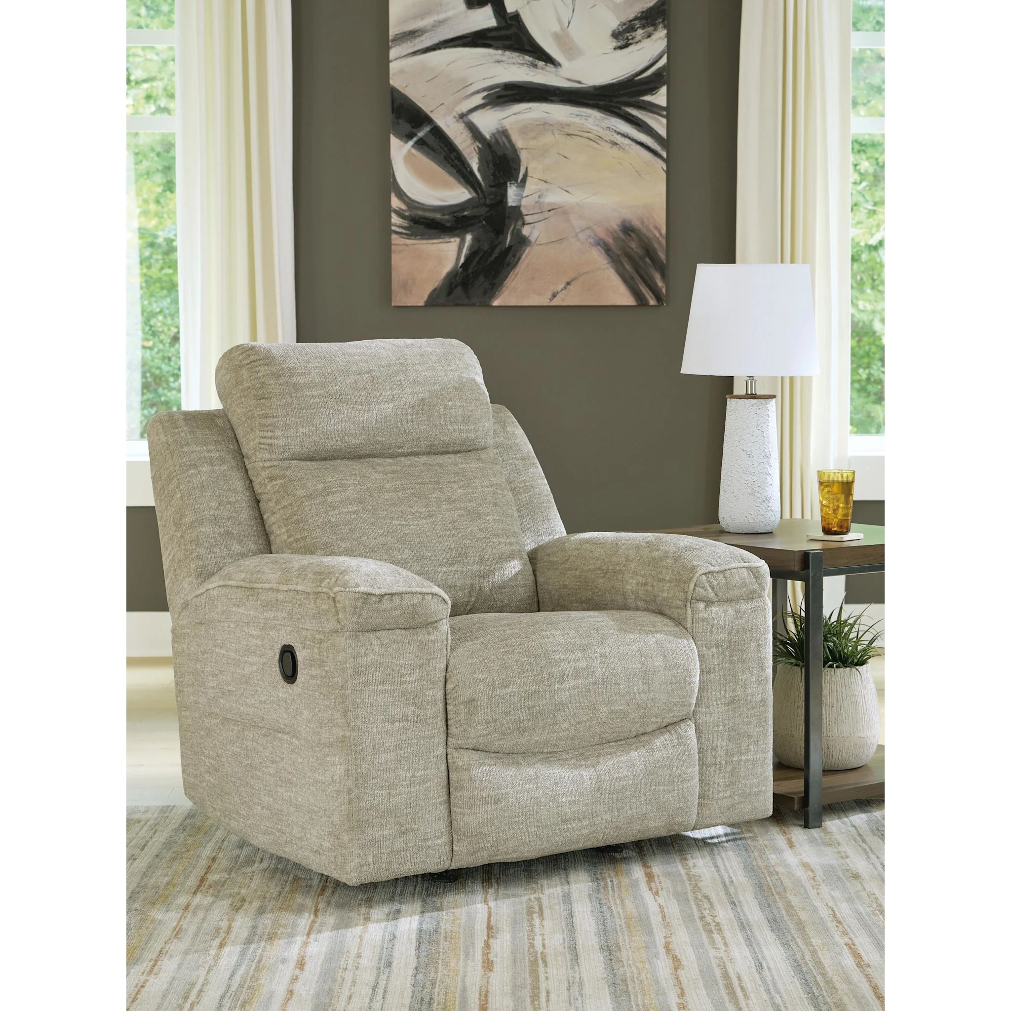 Evereast Pass-Exclusive Recliner - Image 14