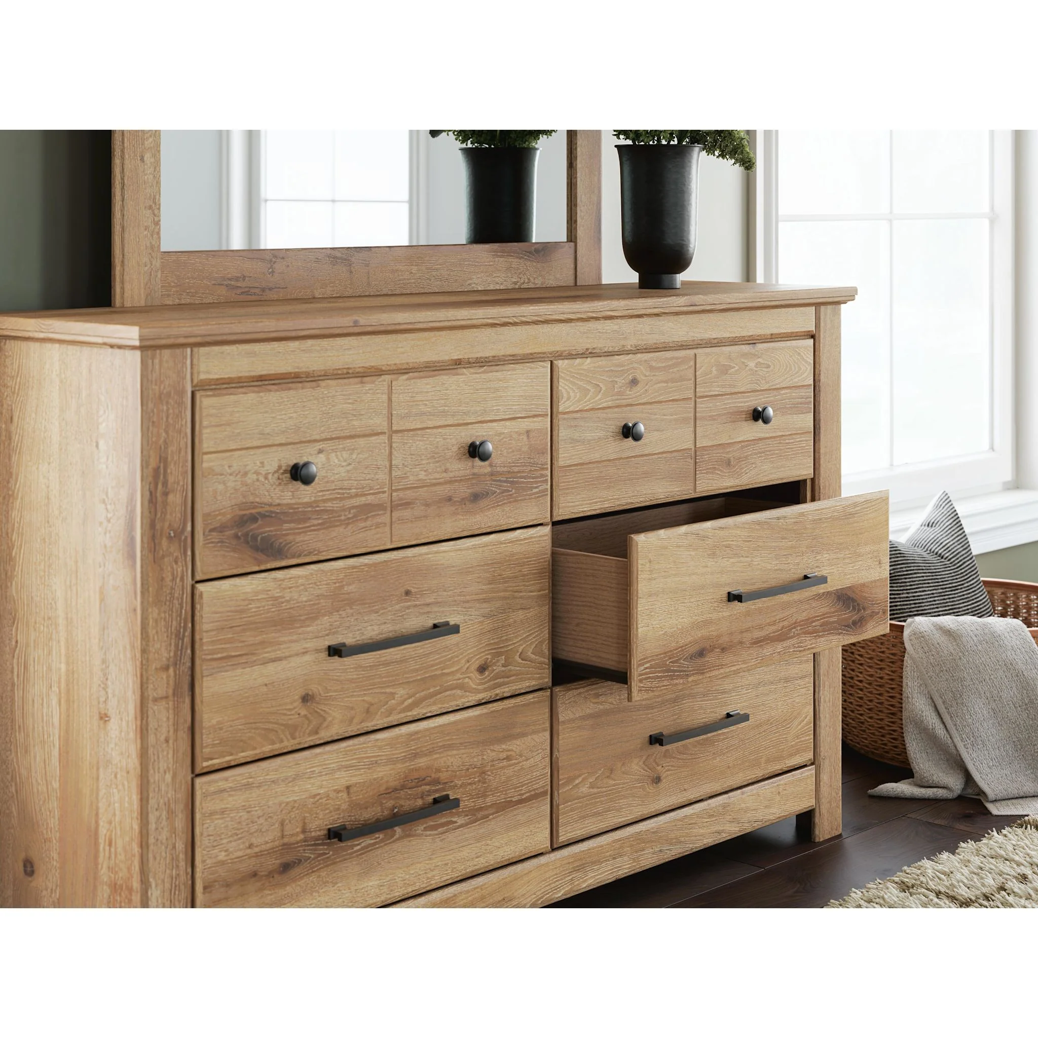 Fenderport Dresser and Mirror - Image 16