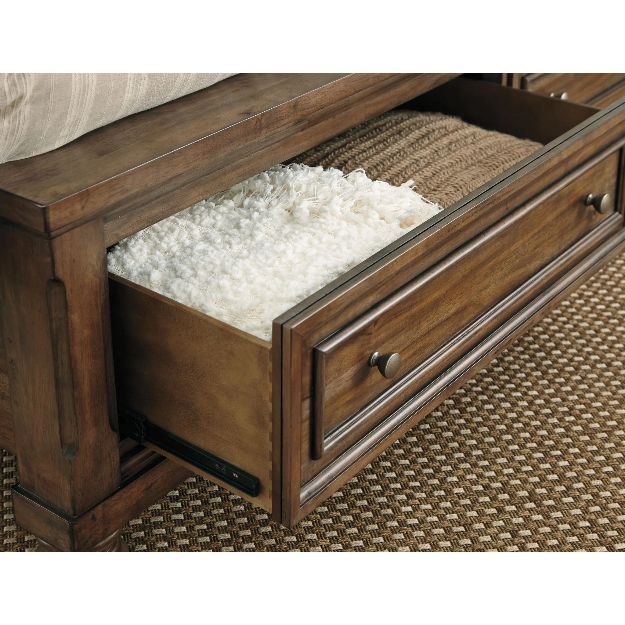 Flynnter Storage Bed - Image 4