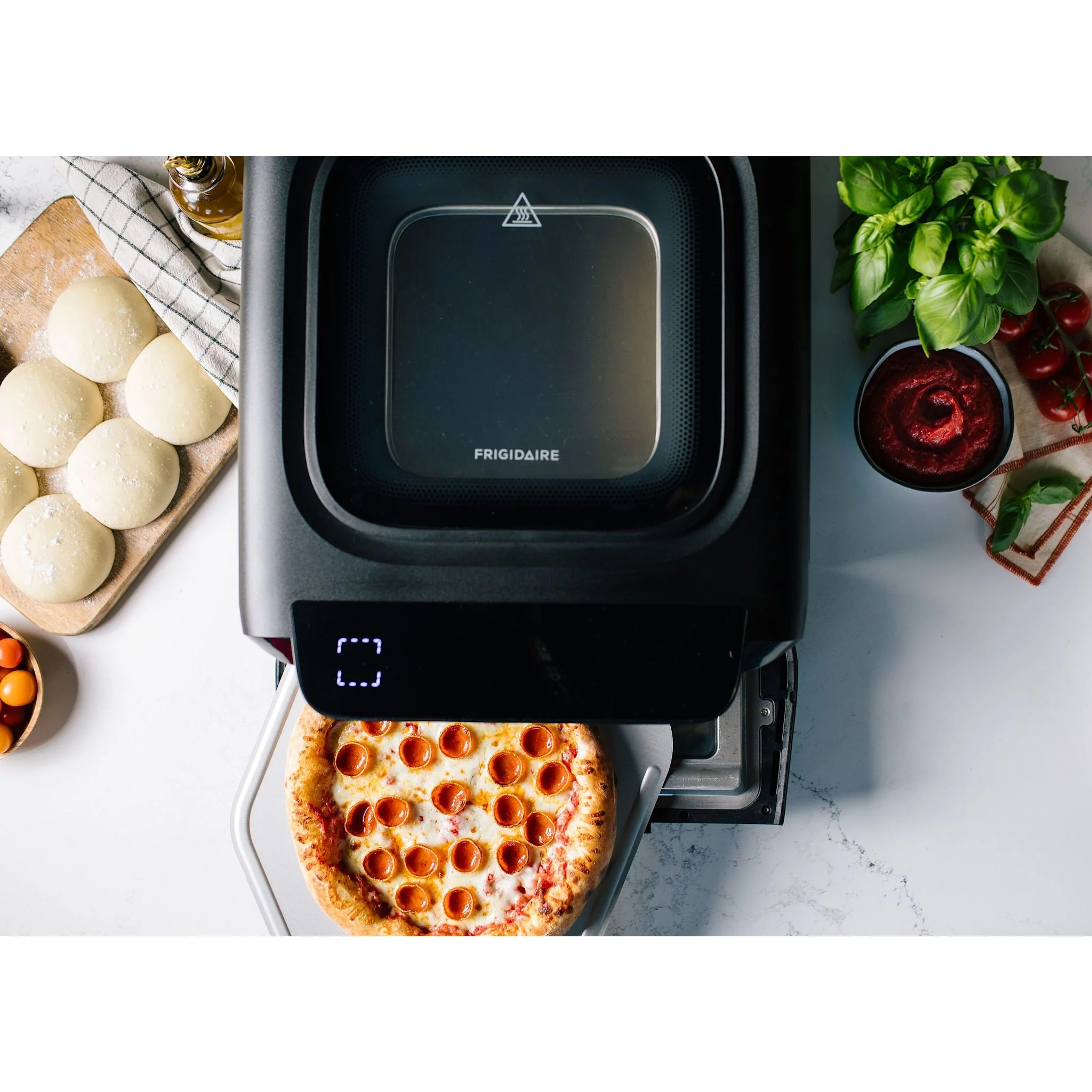 Frigidaire Indoor Stone Baked Pizza Oven Plus Air Fryer - Black (FRPO210BC) - Image 10