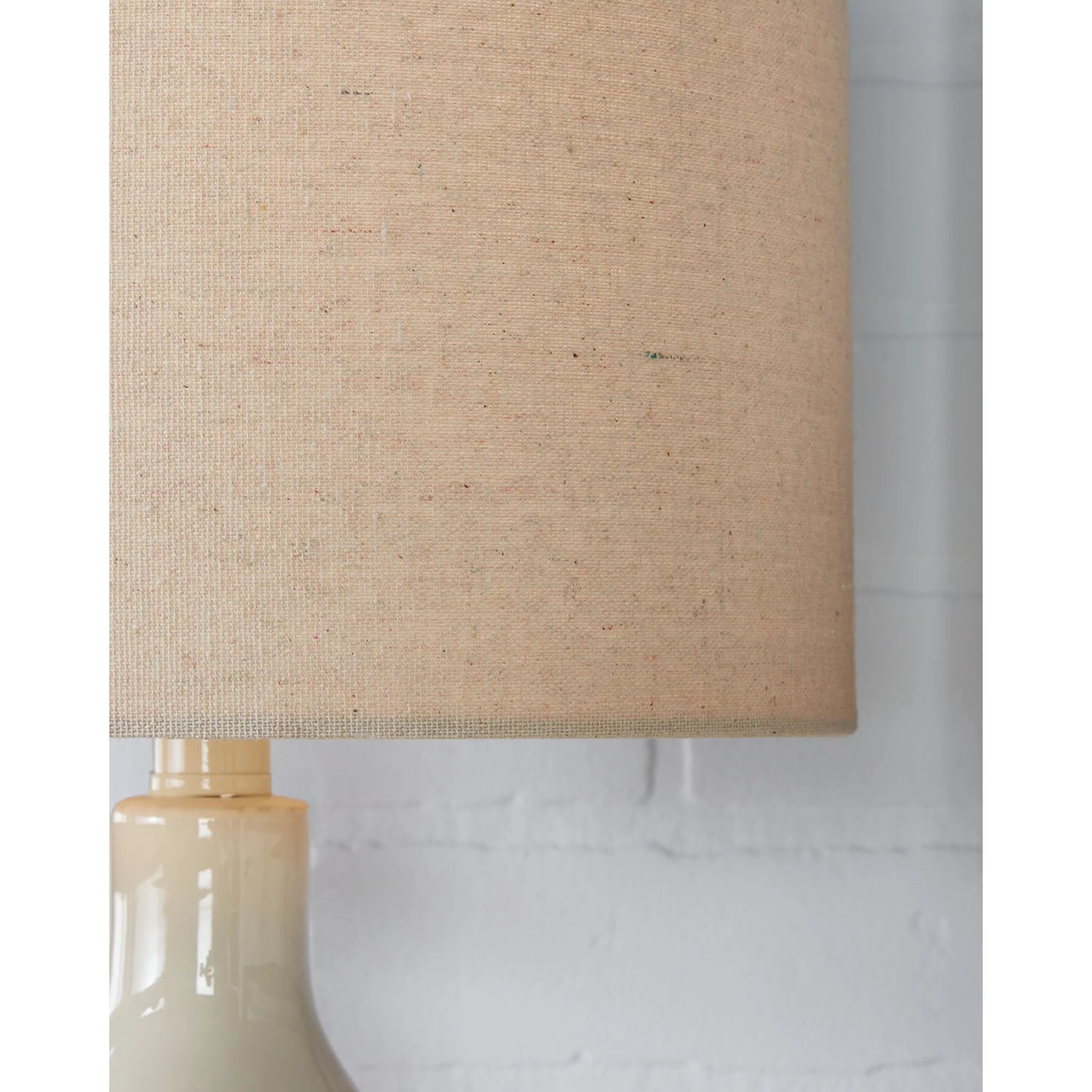 Garinton Table Lamp - Image 3