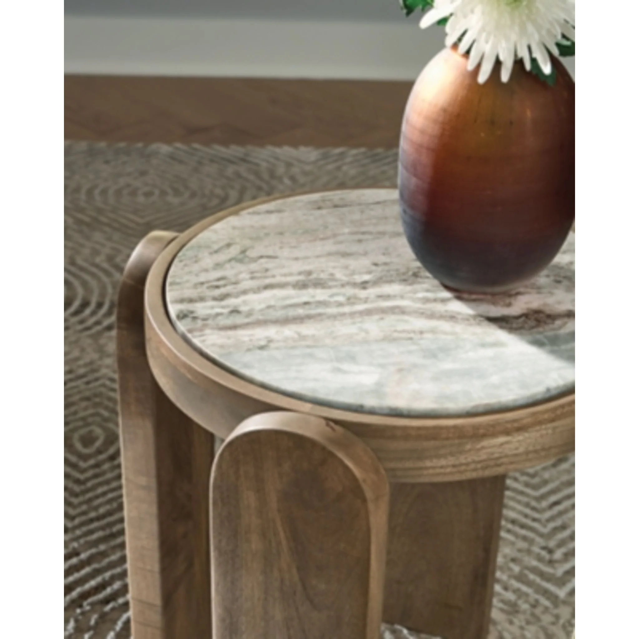 Gavrilley Accent Table - Image 11