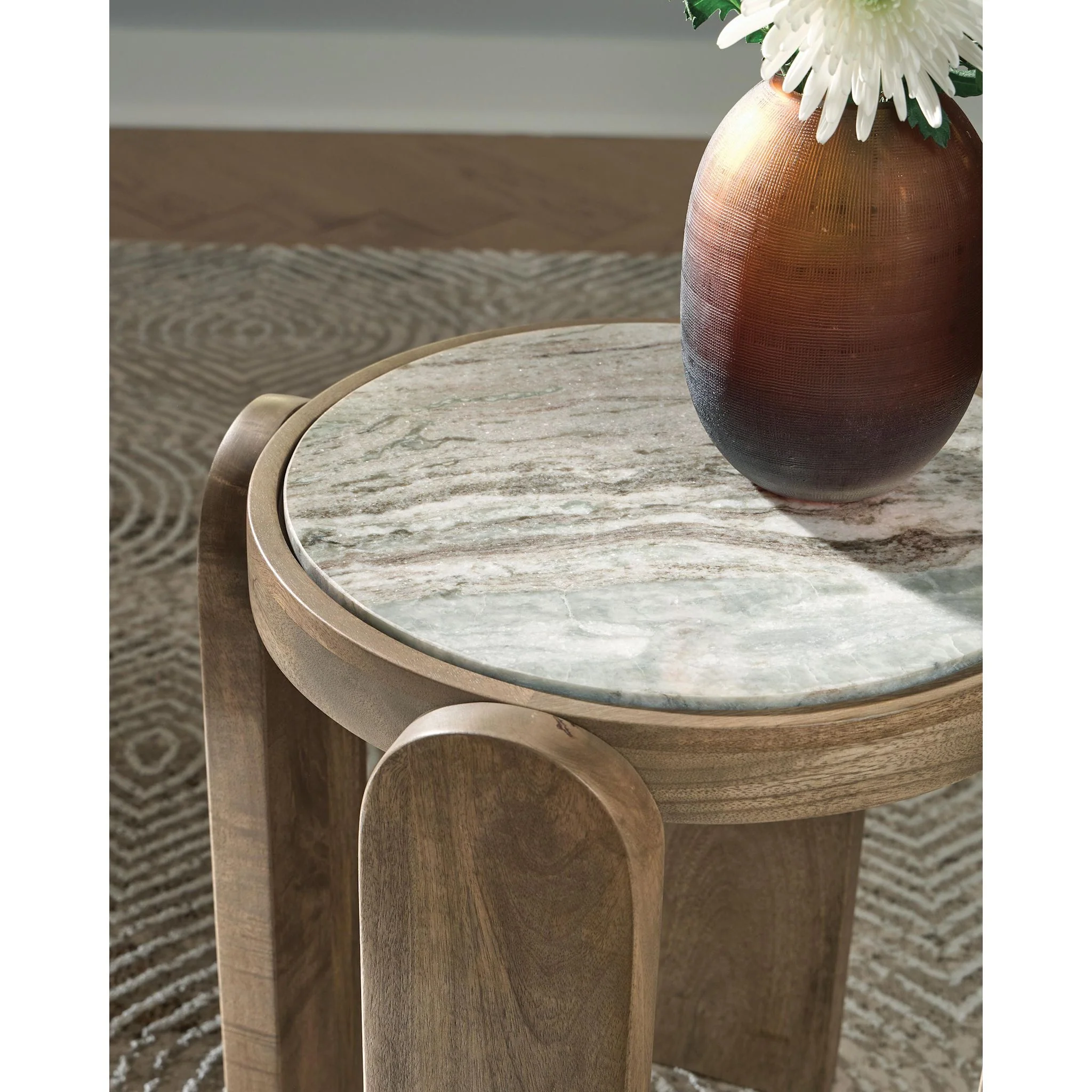 Gavrilley Accent Table - Image 15
