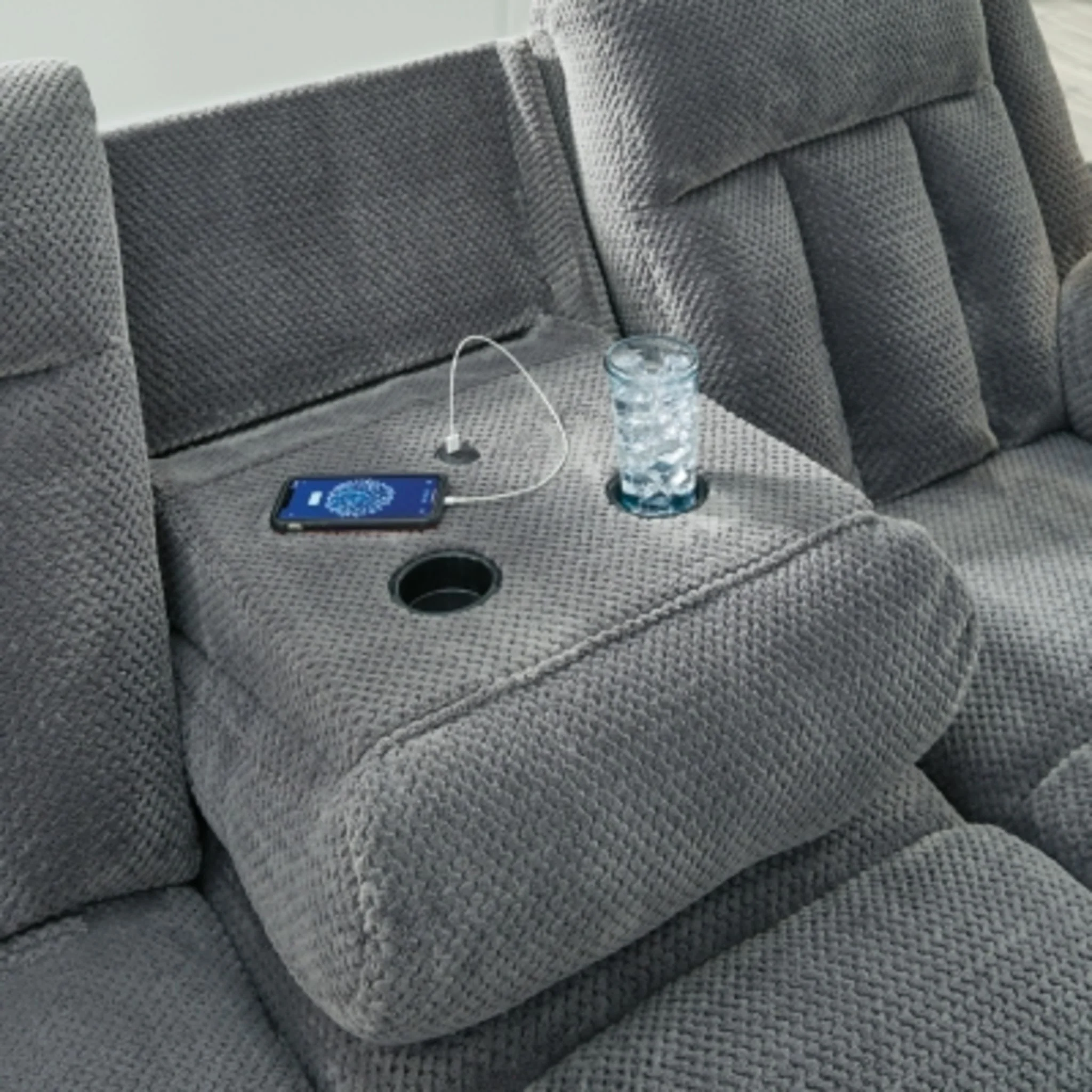 Greely Bend Power Reclining Sofa with Drop Down Table - Image 9