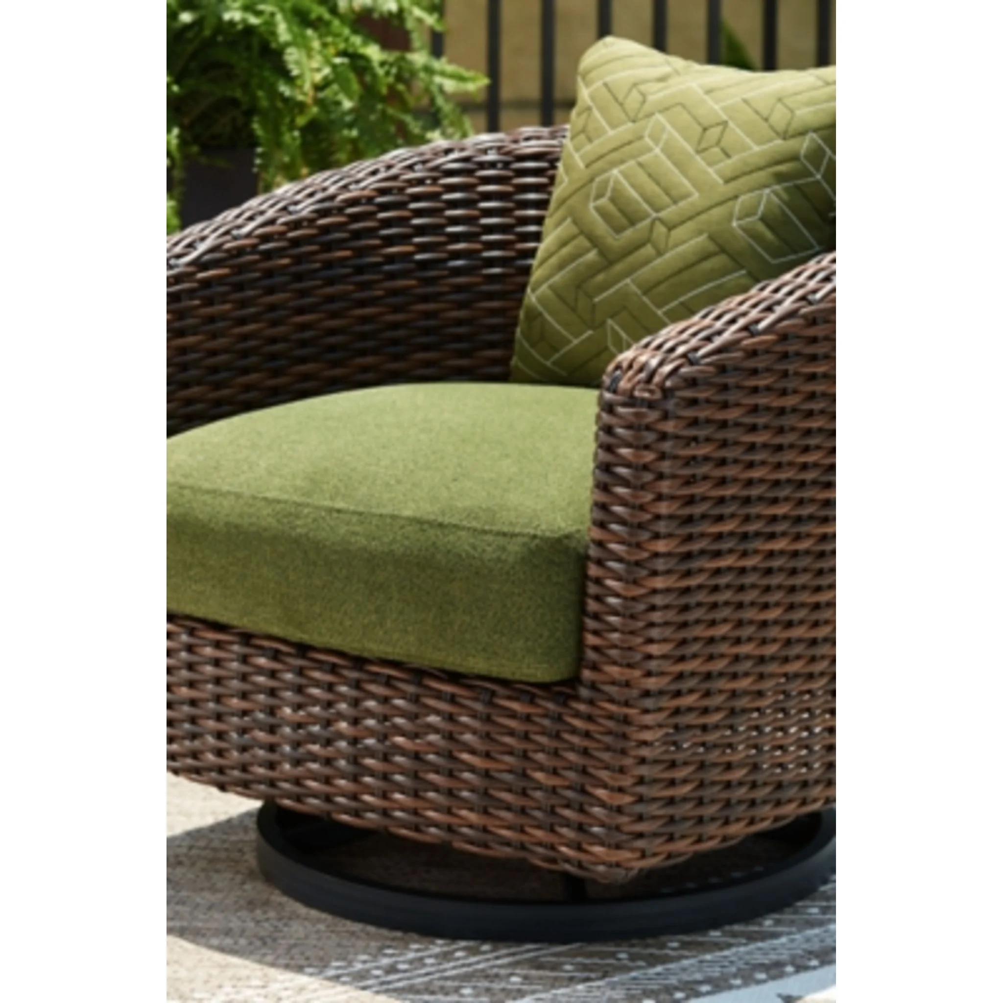 Horizon Hall 3 Piece Outdoor Seating - Image 30