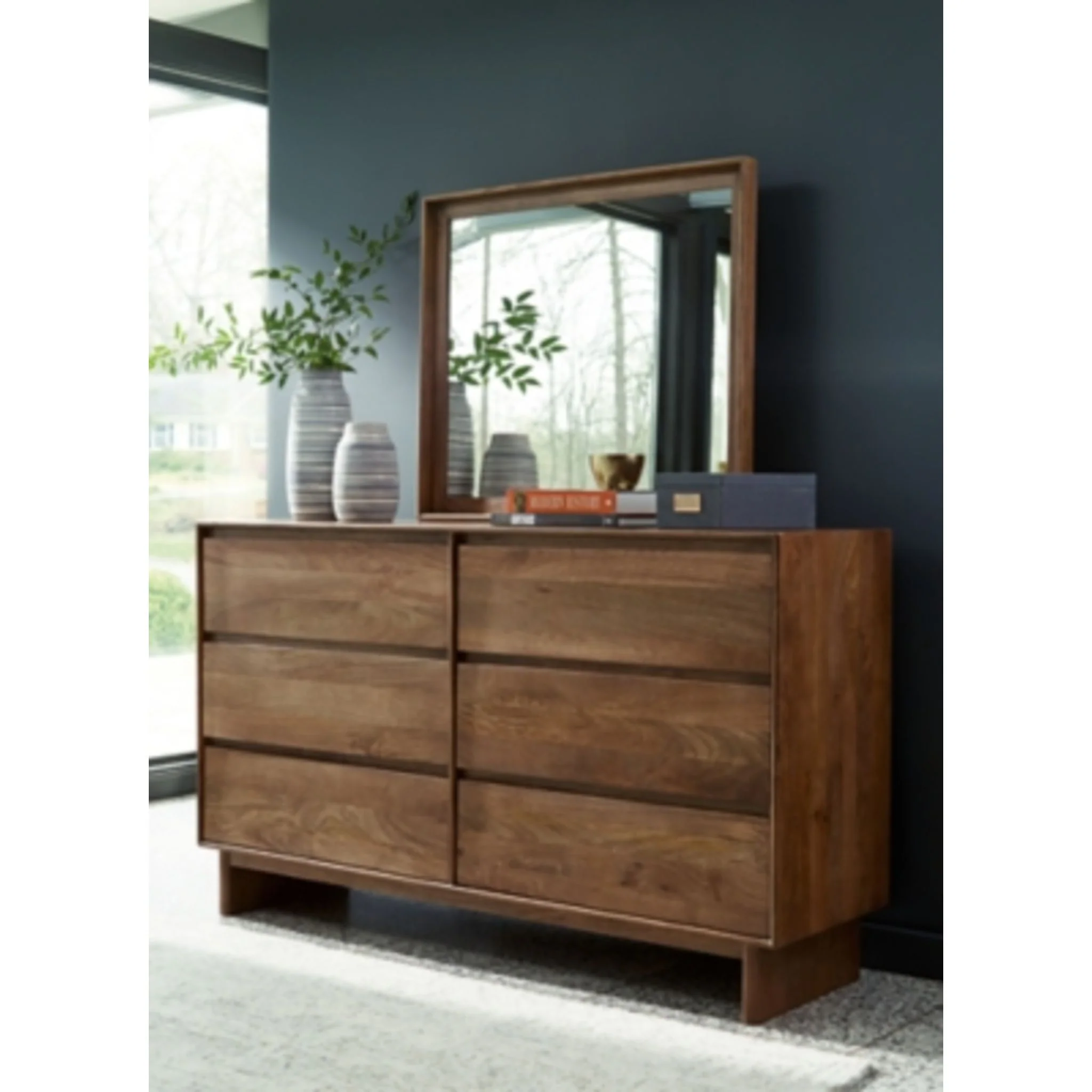 Isanti-Exclusive 5 Piece Platform Bedroom - Image 29