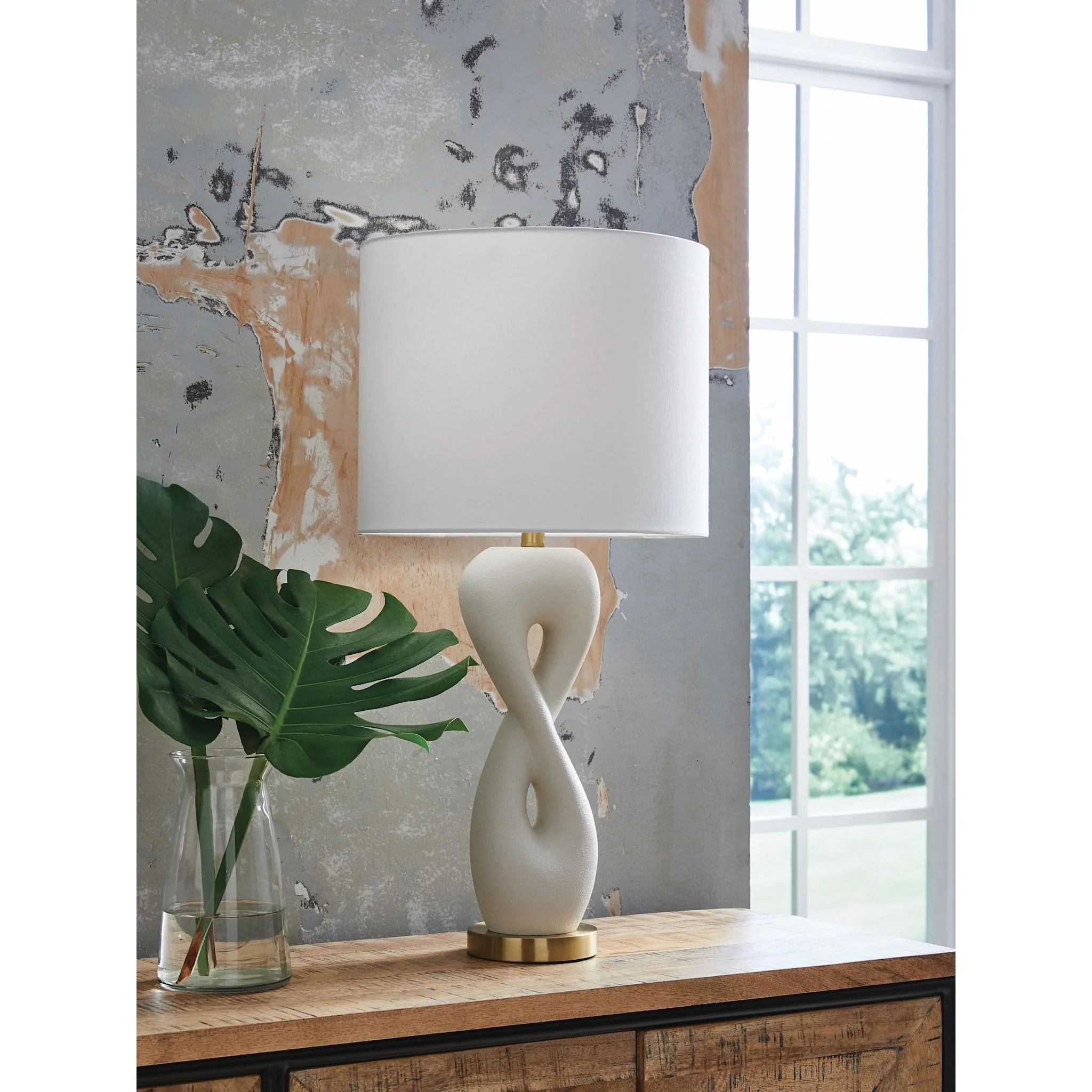 Judrich Table Lamp - Image 2
