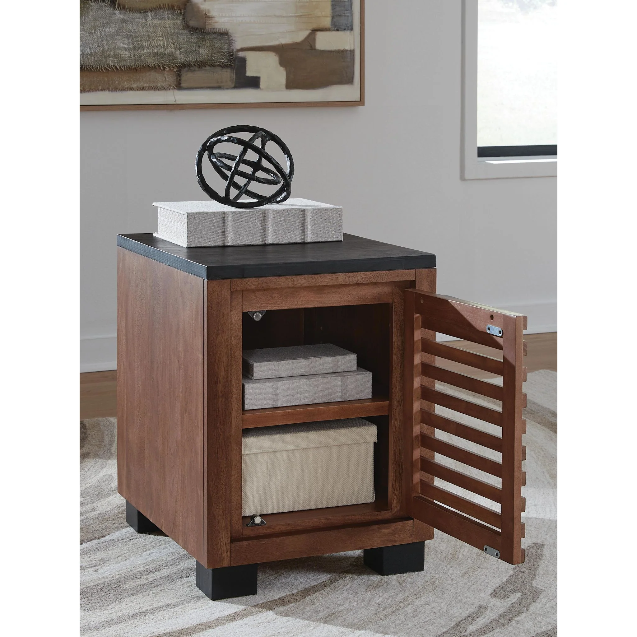 Kallari Chairside End Table - Image 23