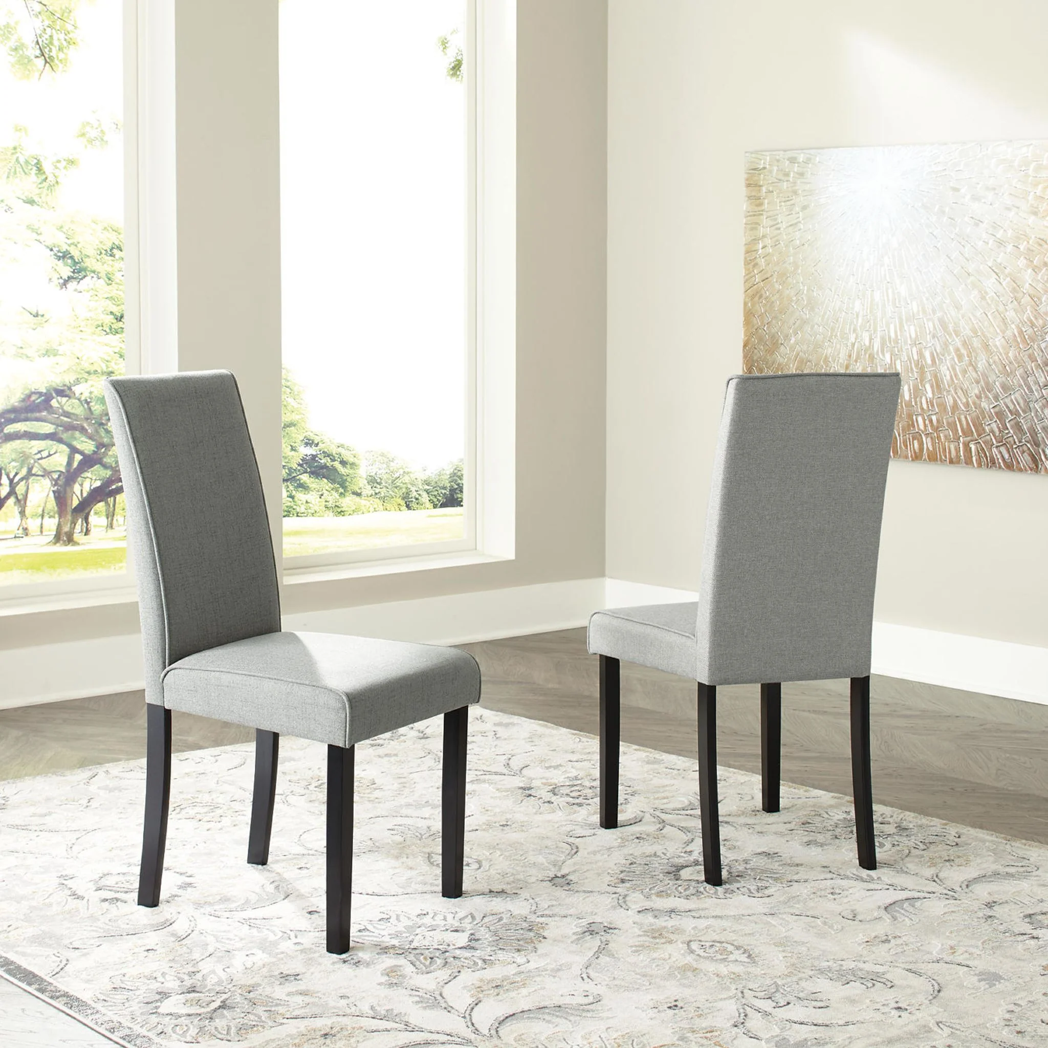 Kimonte Dining Set - Image 2