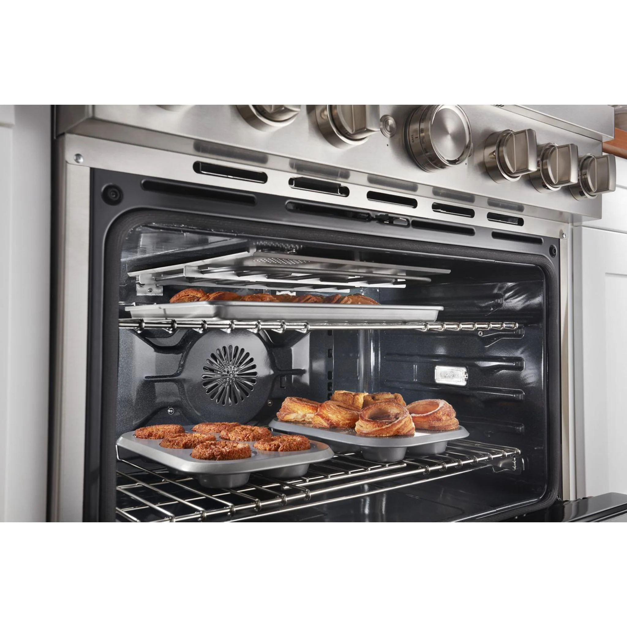 KitchenAid  36'' Smart Commercial-Style Dual Fuel Range with 6 Burners - Milkshake (KFDC506JMH) - Image 44
