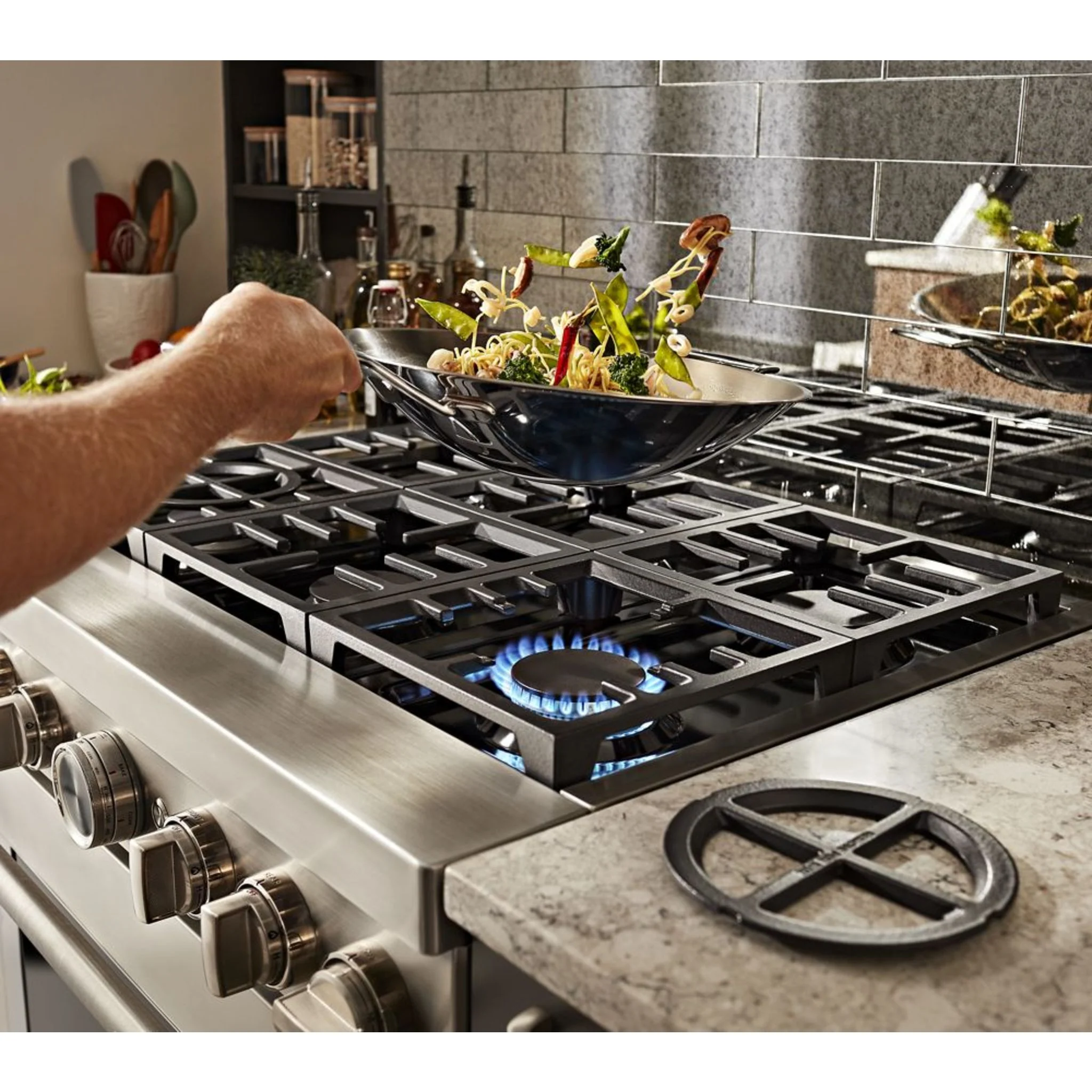 KitchenAid 36'' Smart Commercial-Style Dual Fuel Range with 6 Burners - Stainless Steel (KFDC506JSS) - Image 20