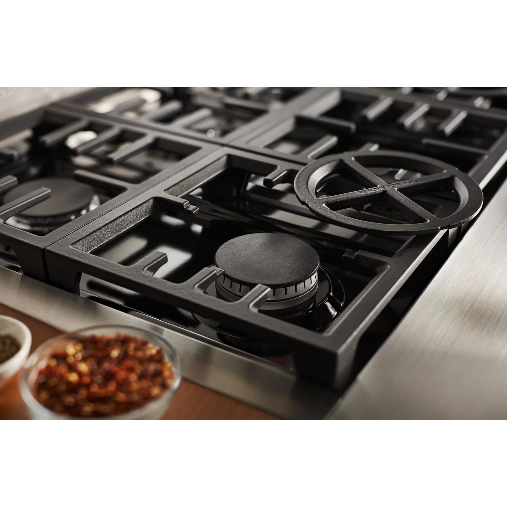 KitchenAid  36'' Smart Commercial-Style Dual Fuel Range with 6 Burners - Imperial Black (KFDC506JBK) - Image 16
