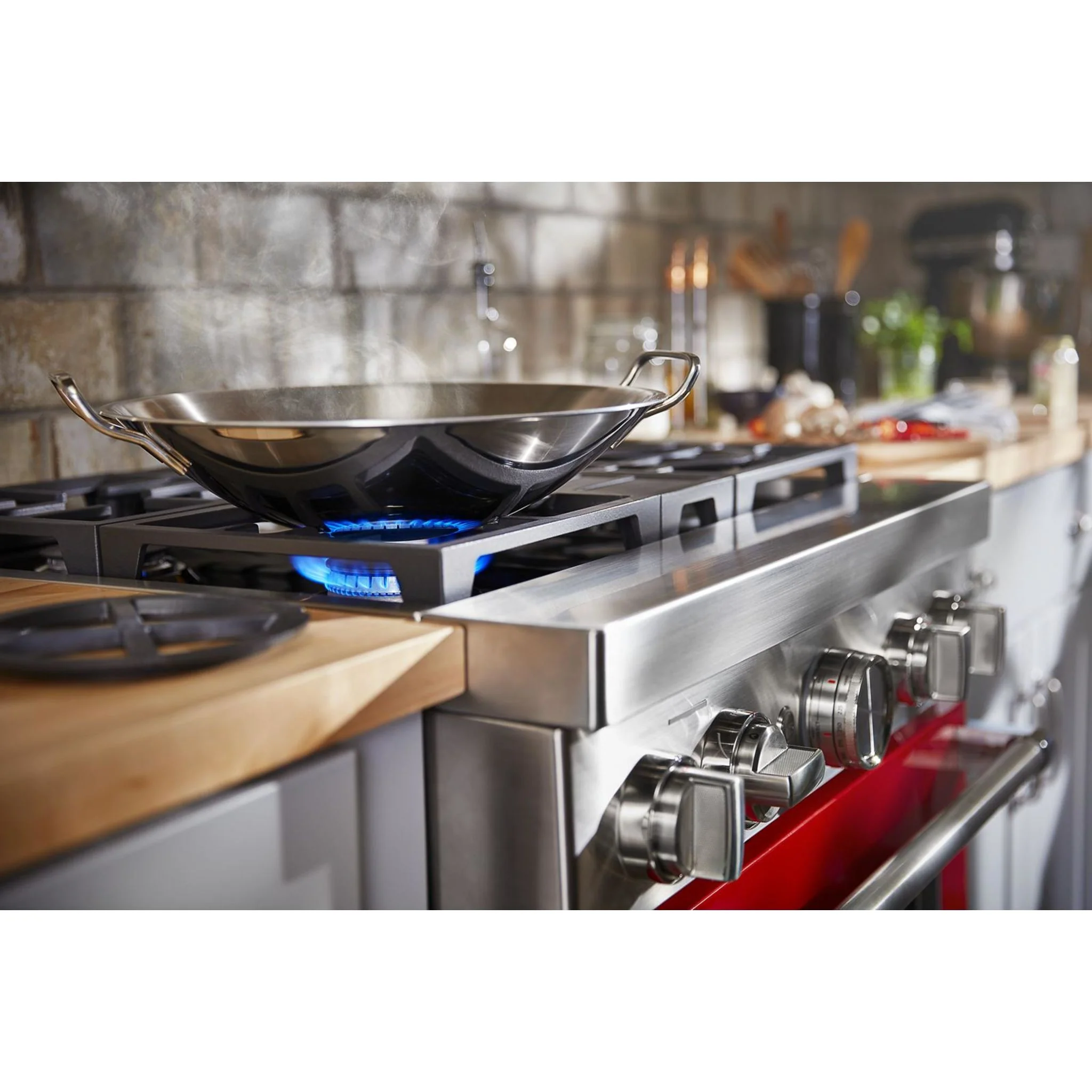 KitchenAid  30'' Smart Commercial-Style Dual Fuel Range with 4 Burners - Passion Red (KFDC500JPA) - Image 10