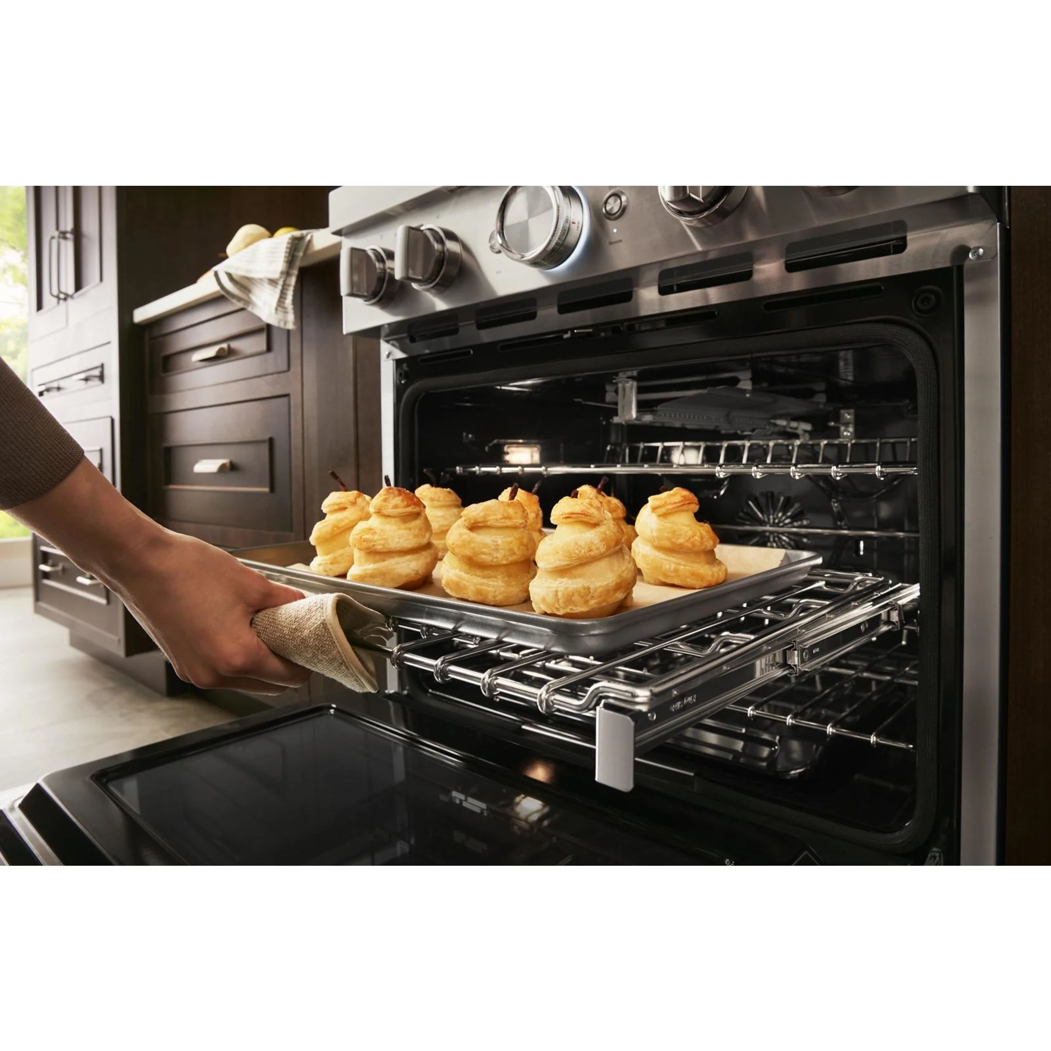KitchenAid  30'' Smart Commercial-Style Gas Range with 4 Burners - Ink Blue (KFGC500JIB) - Image 19